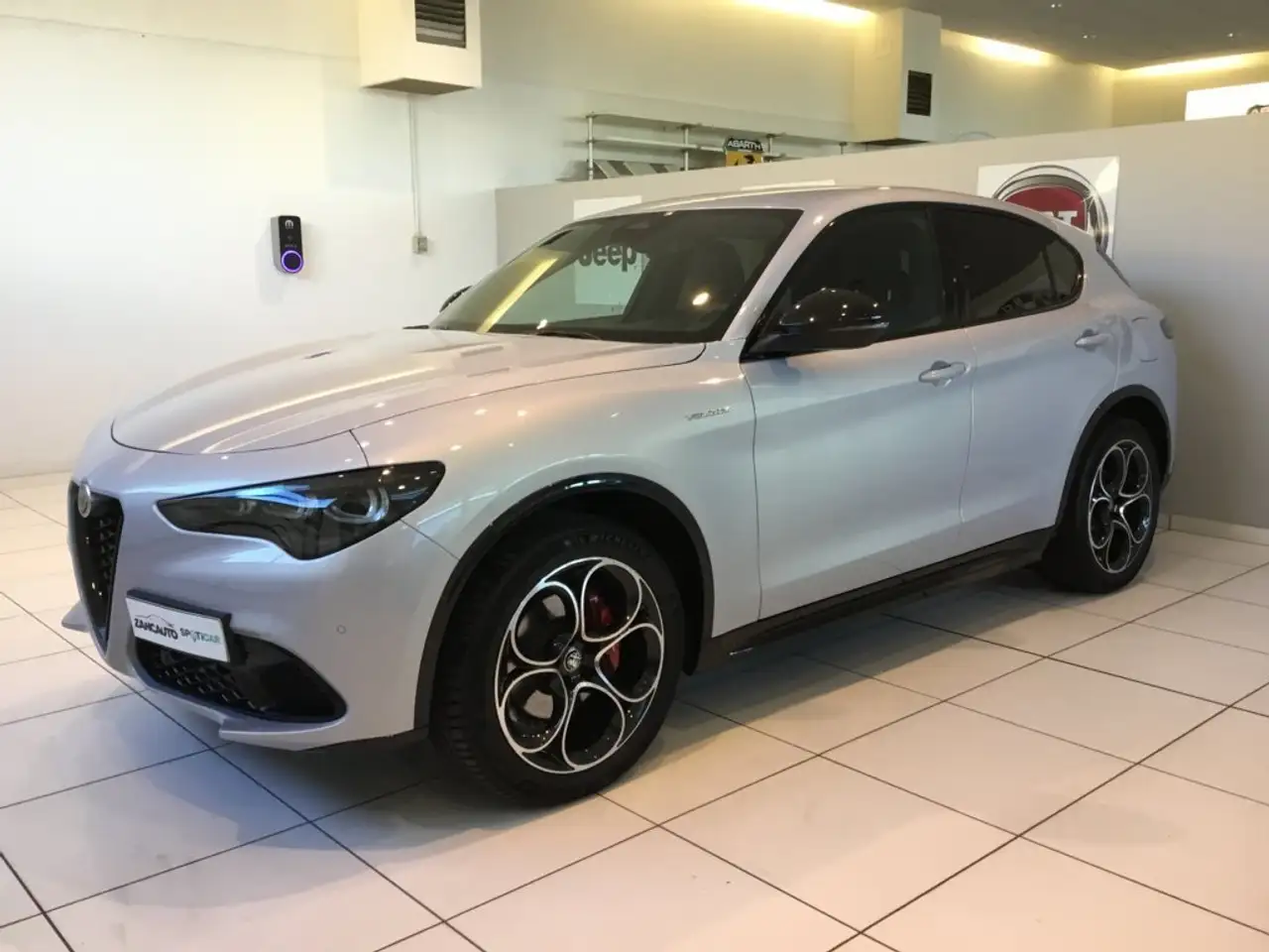 Alfa Romeo Stelvio 2025