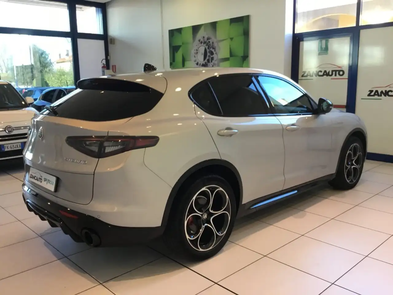 Alfa Romeo Stelvio 2025 — фото 8