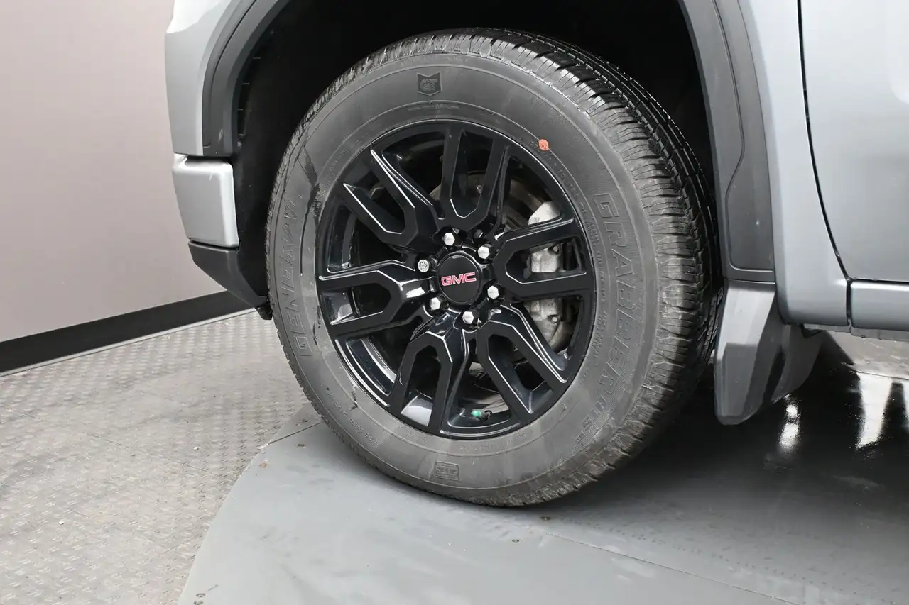 GMC Sierra 1500 photo GMC Sierra 1500