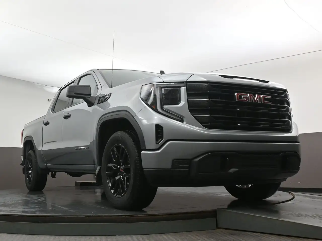 GMC Sierra 1500 photo GMC Sierra 1500