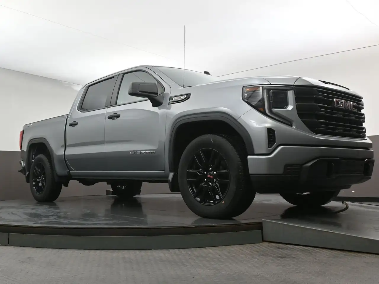 GMC Sierra 1500 photo GMC Sierra 1500