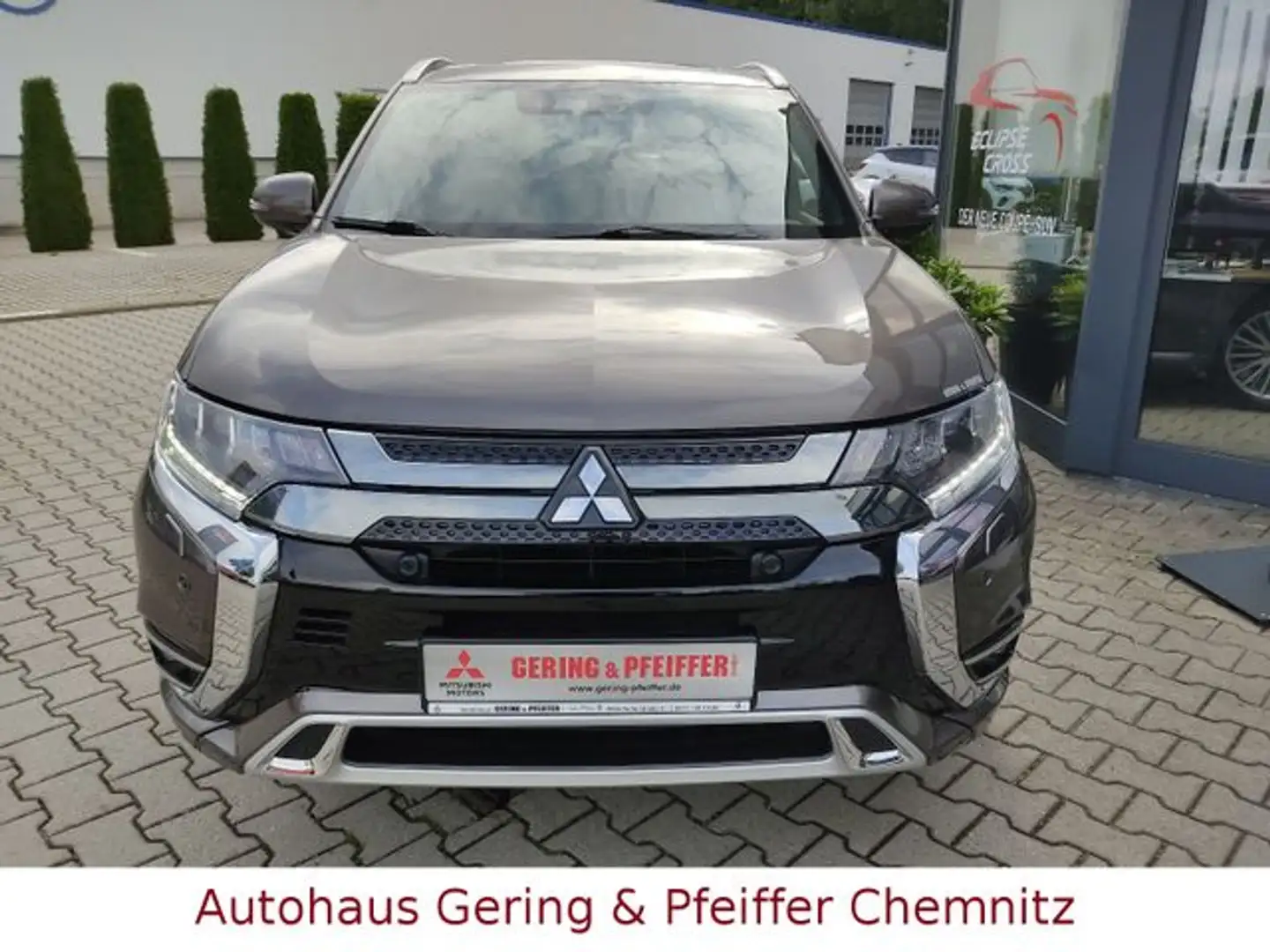 Mitsubishi Outlander PHEV Plug-in Hybrid TOP PHEV Top 4WD Braun - 2