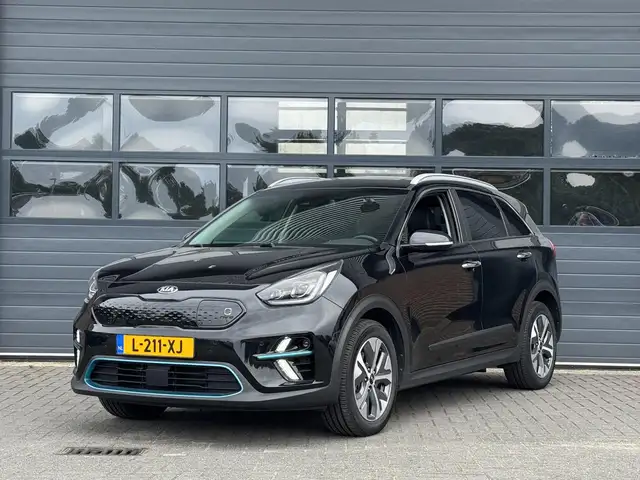 Kia e-Niro EXECUTIVELINE 64 KWH (100% SOH) I WARMTEPOMP I SCH