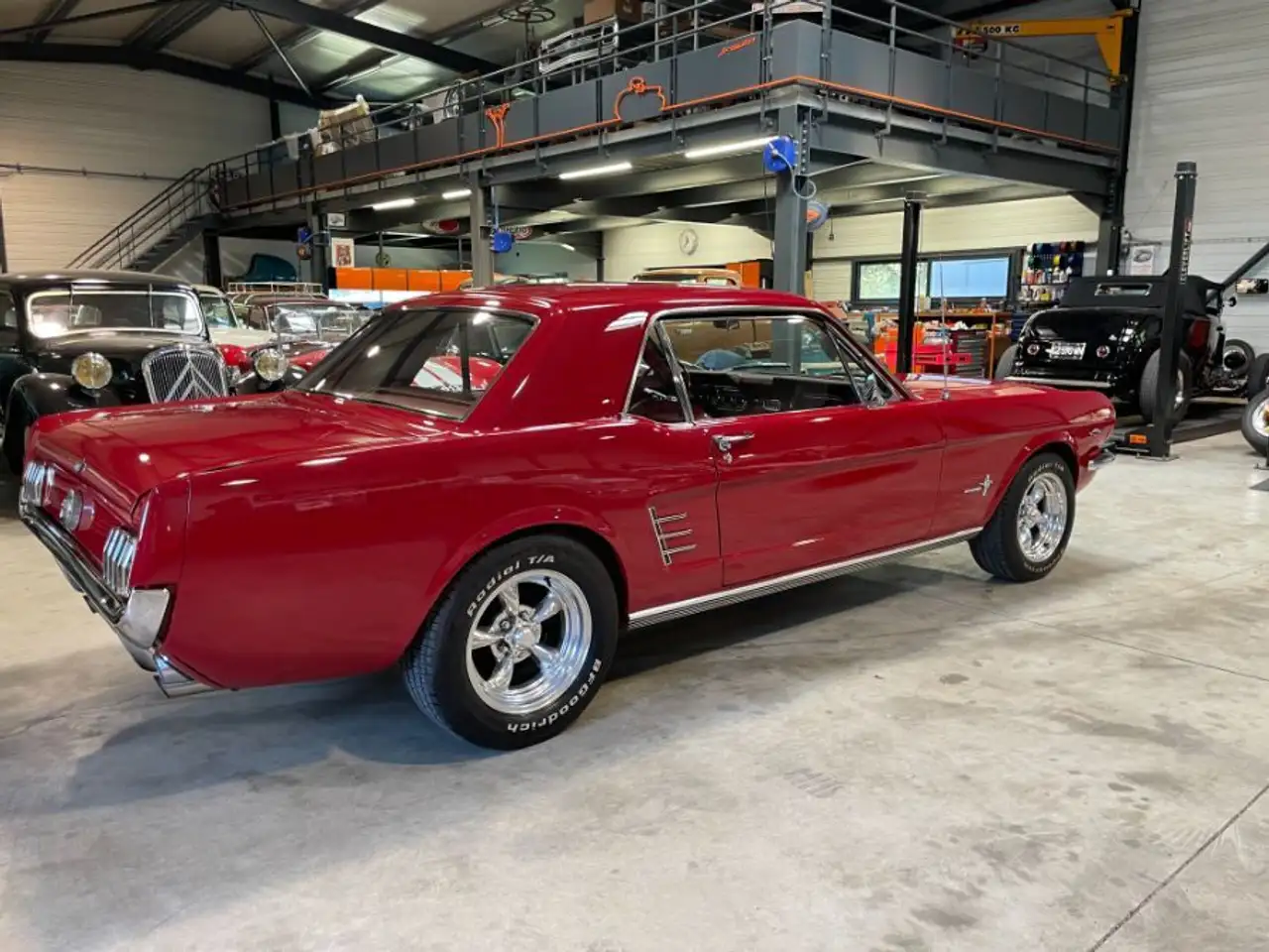Ford Mustang COUPE V8 BVA 1966, foto 9