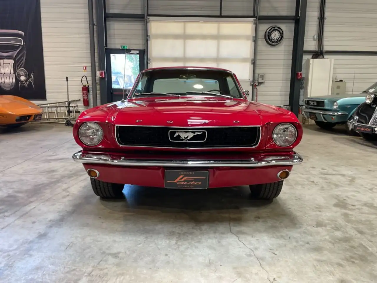 Ford Mustang COUPE V8 BVA 1966, foto 3