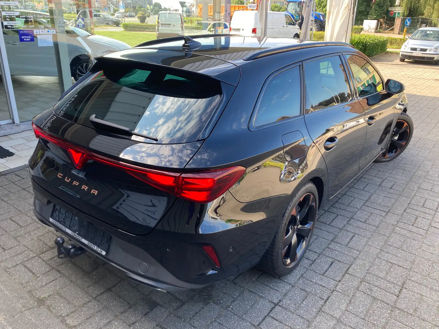 CUPRA Leon Break MHEV -AUTOMAAT -GPS -Half LEDER -Cam -Trekhk Noir - 2