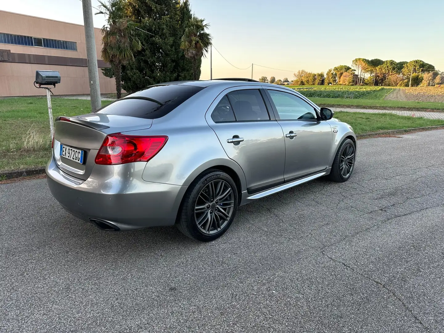 Suzuki Kizashi 2.4 Sport 4wd 178cv cvt - 2