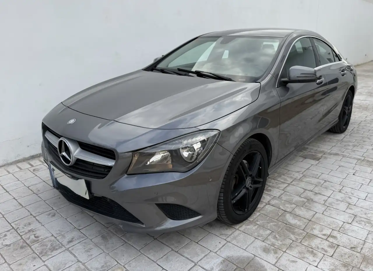 Mercedes-Benz CLA 200