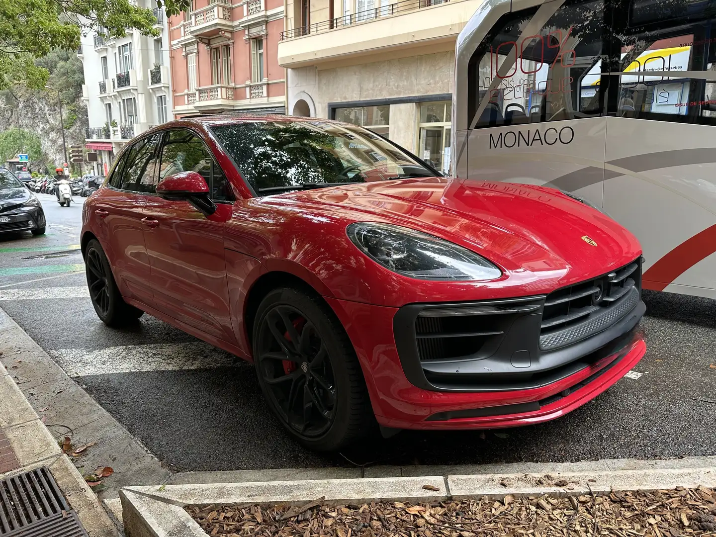 Porsche Macan Turbo 3.0 440 ch PDK GTS Rouge - 2