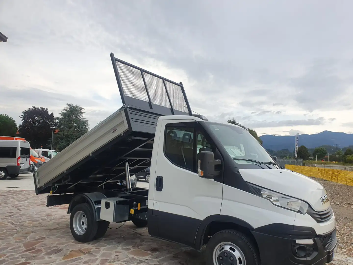 Iveco Daily 35S14 RIBALTABILE Blanc - 1