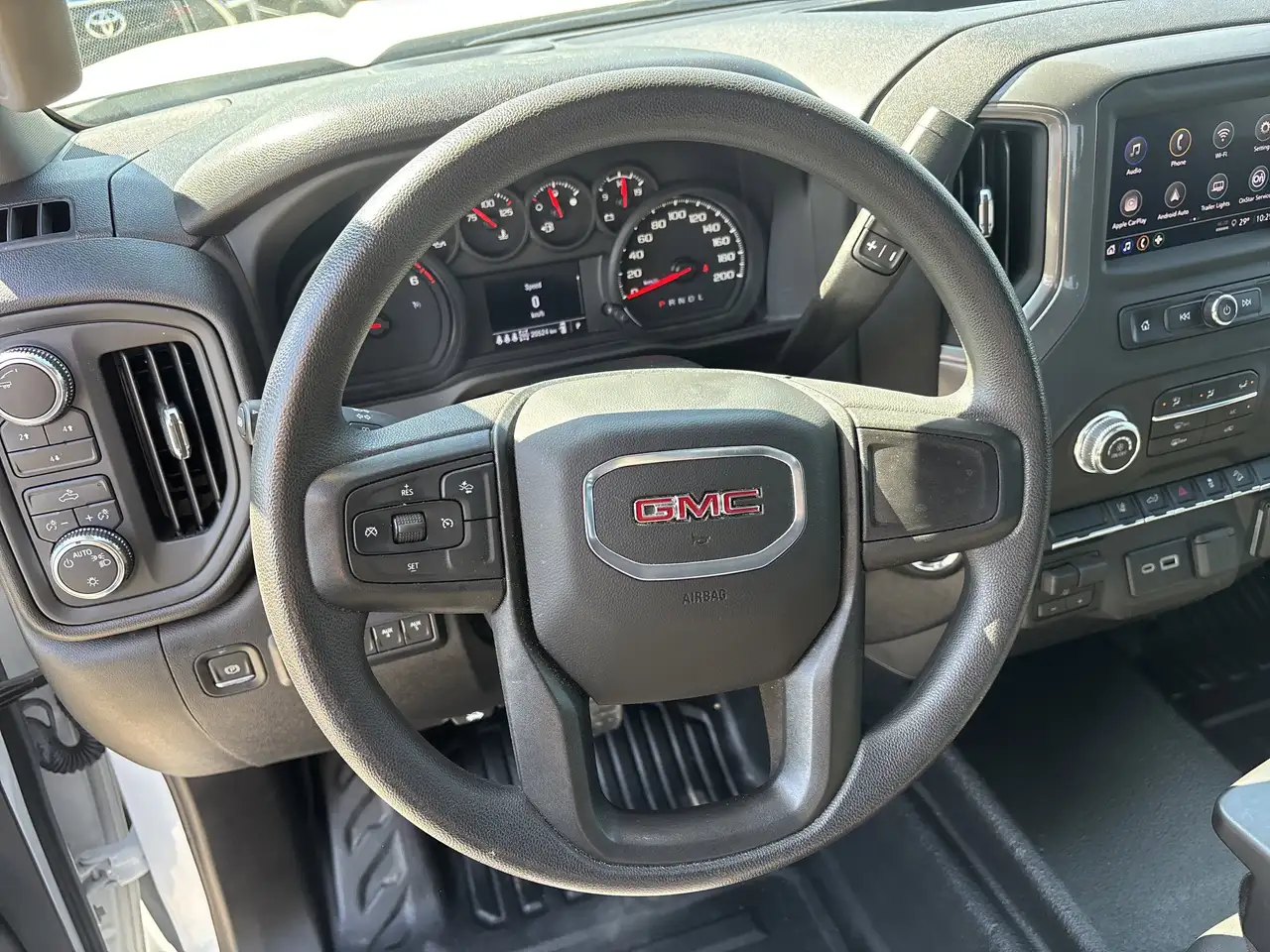 GMC Sierra 2500HD снимка GMC Sierra 2500HD