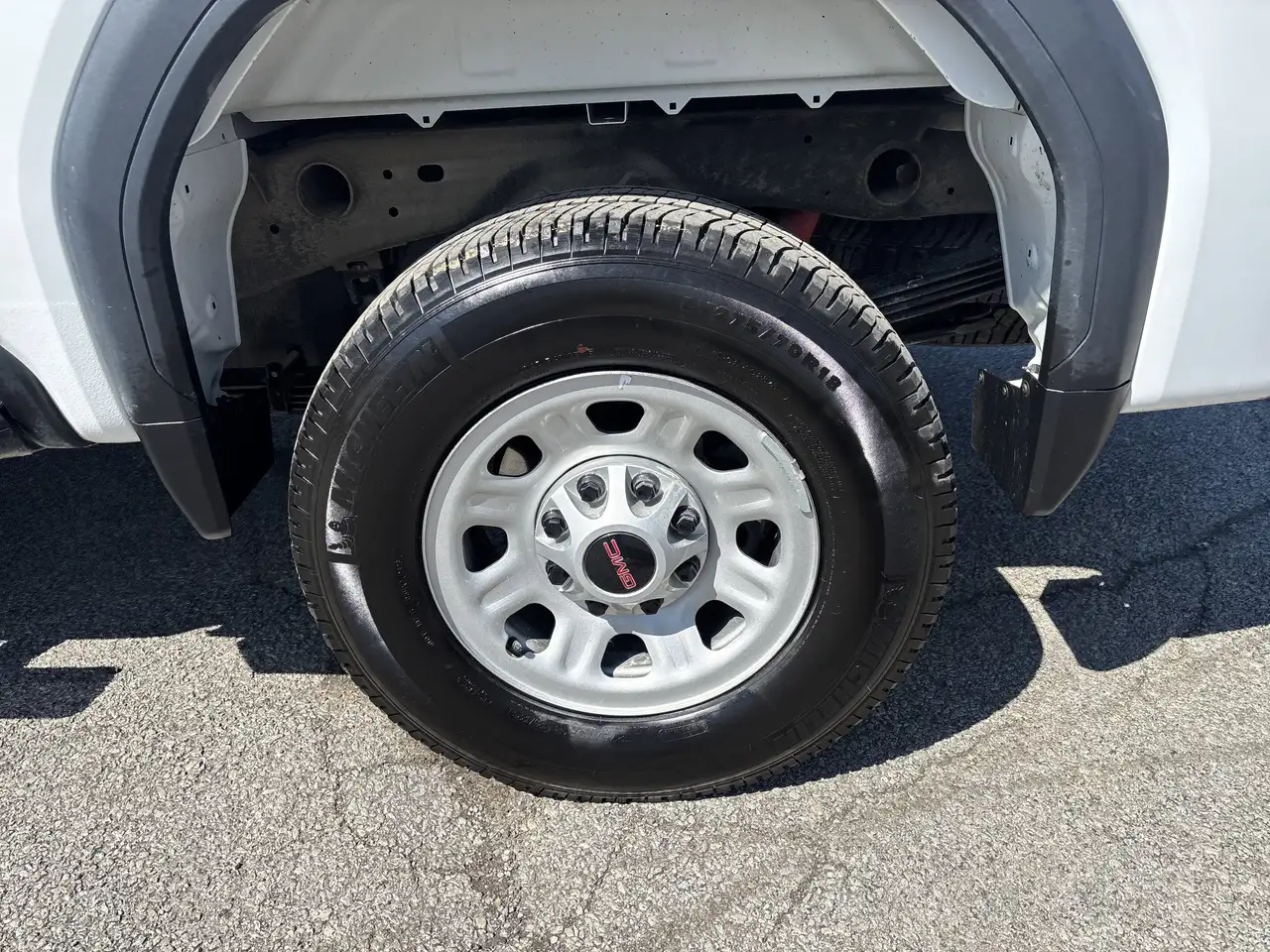 GMC Sierra 2500HD снимка GMC Sierra 2500HD