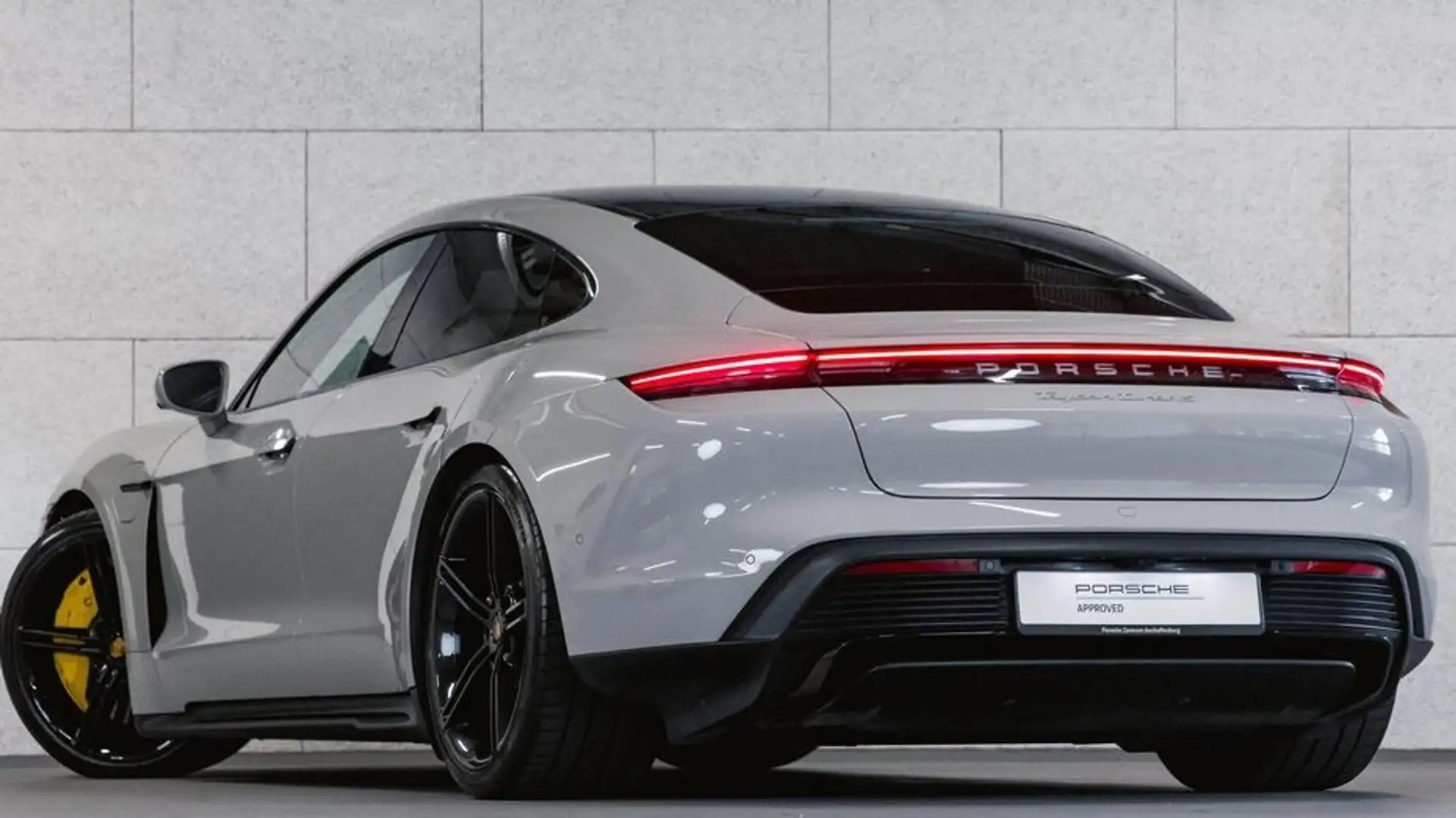 Porsche Taycan Turbo S Gris - 1