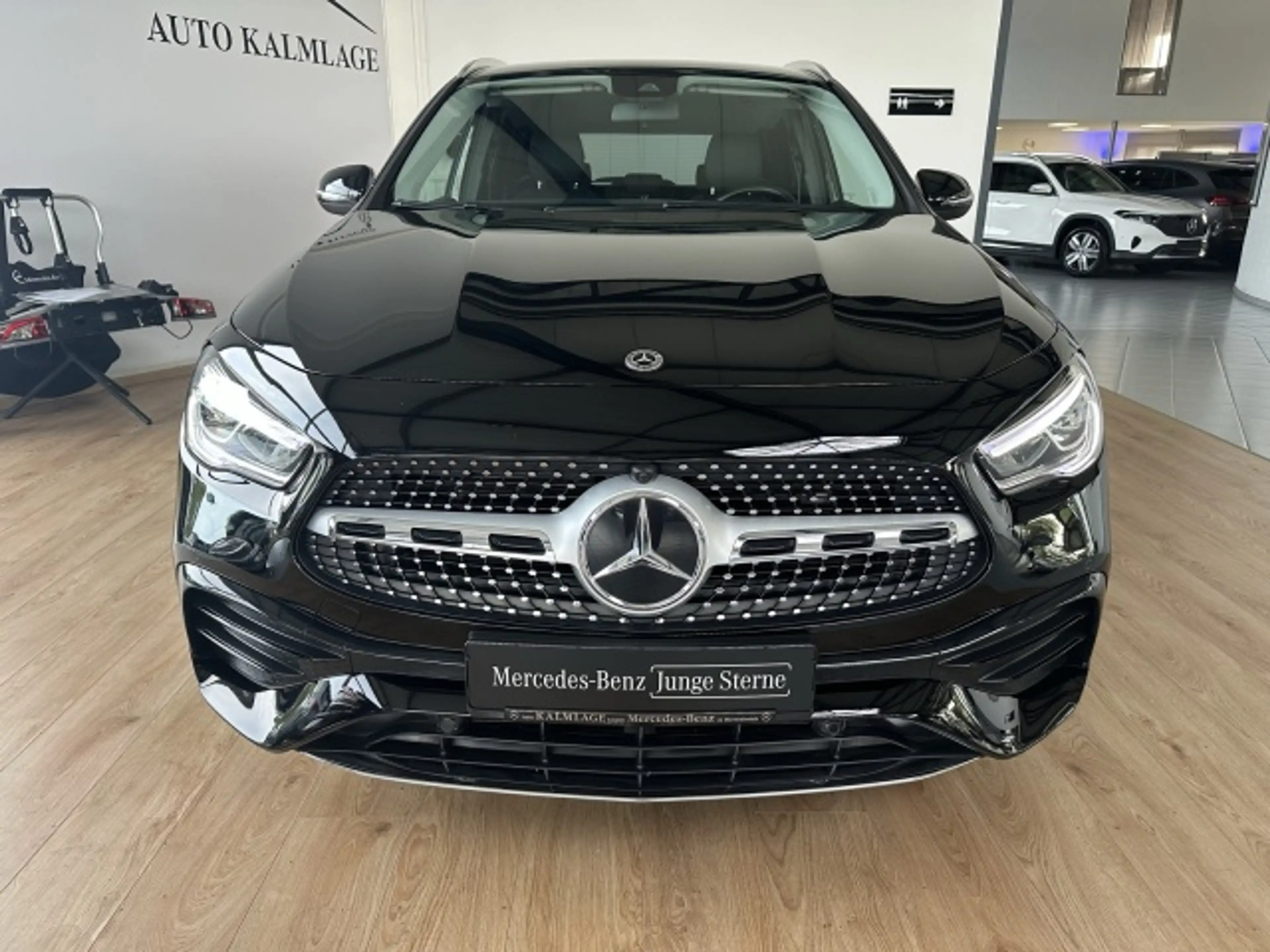 Mercedes-Benz GLA 200 GLA 200 LED+KLIMA+KEYLESS AMG Line Styling/Autom. — photo 2