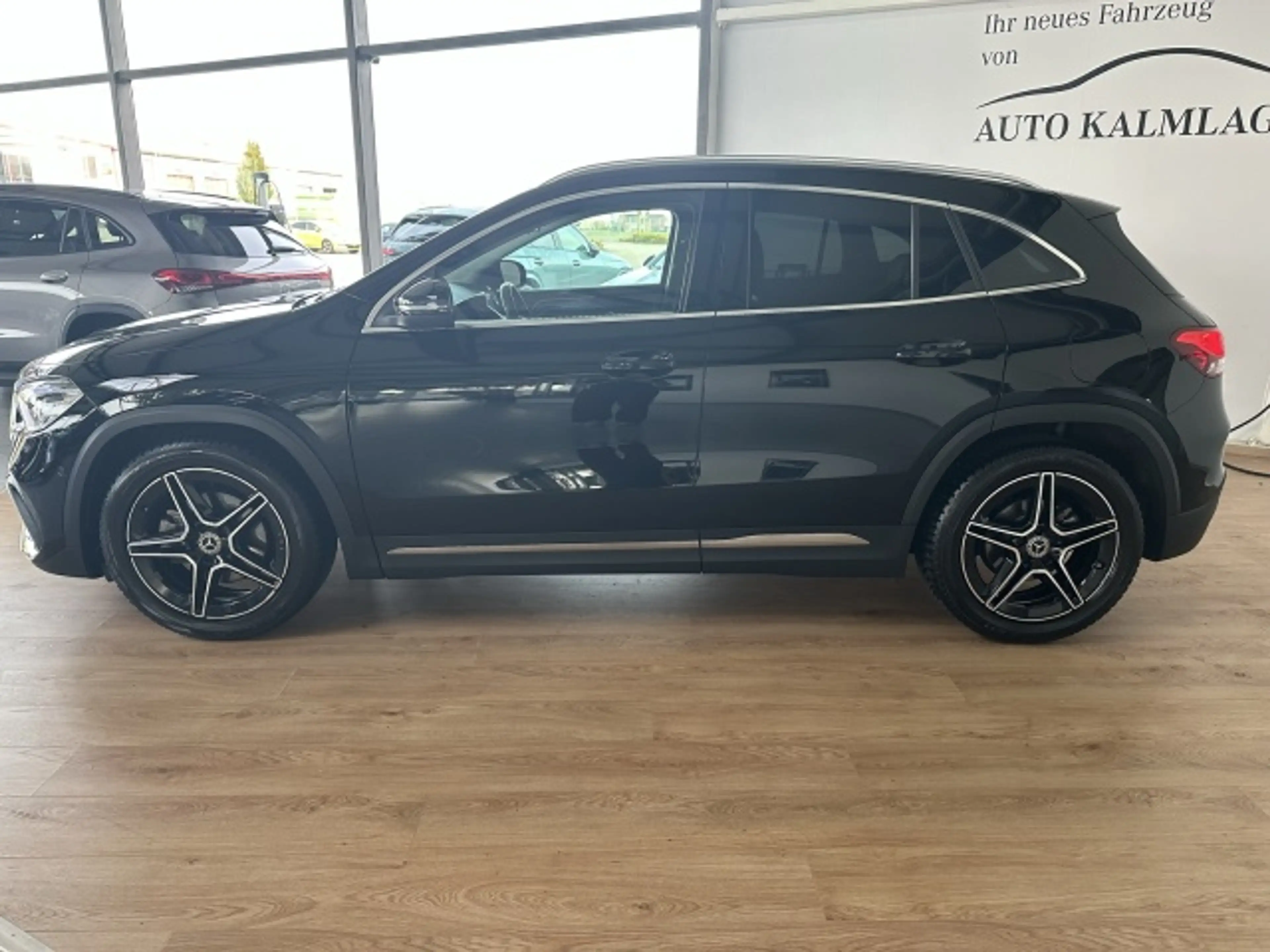 Mercedes-Benz GLA 200 GLA 200 LED+KLIMA+KEYLESS AMG Line Styling/Autom. — photo 3