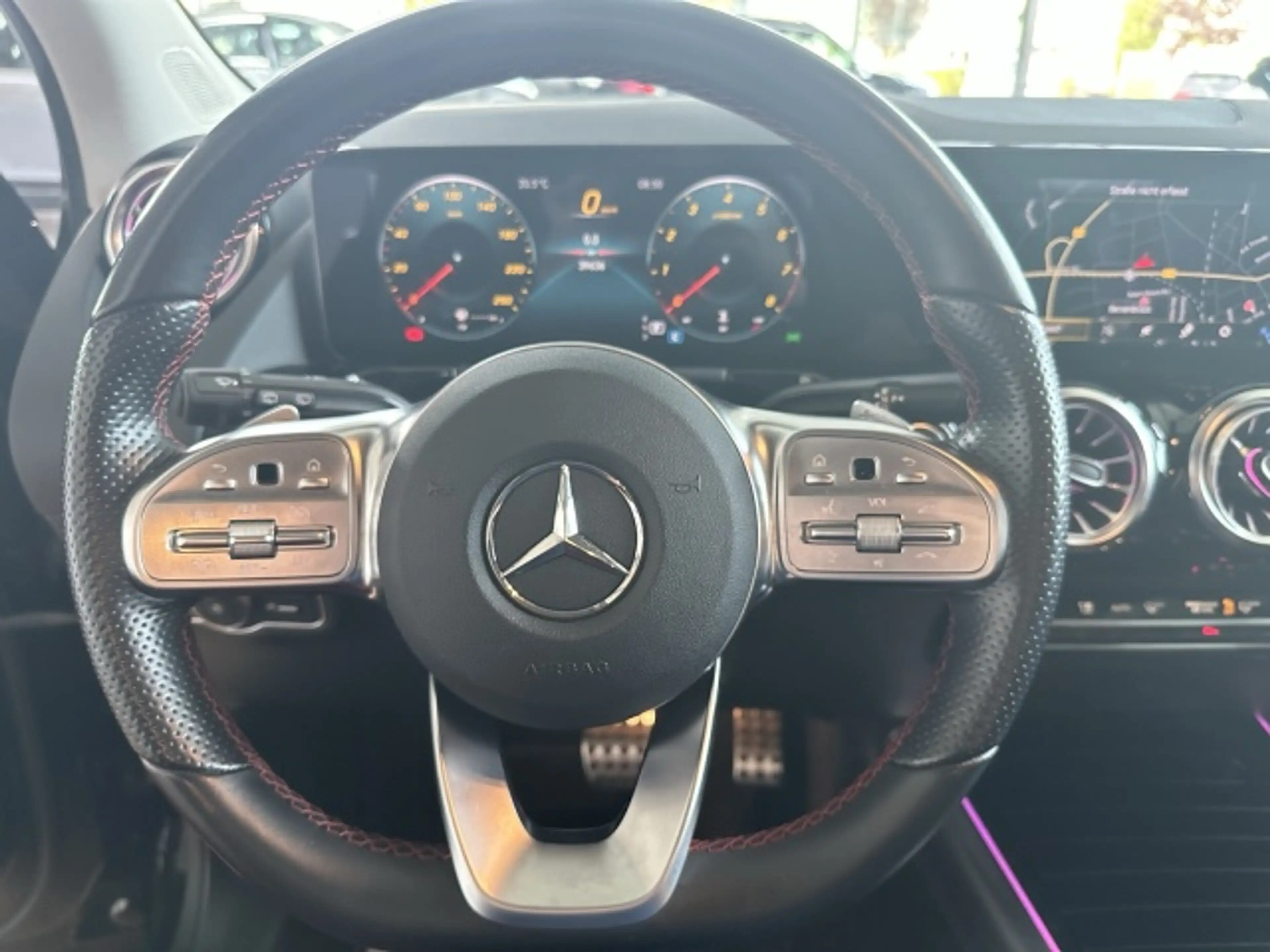 Mercedes-Benz GLA 200 GLA 200 LED+KLIMA+KEYLESS AMG Line Styling/Autom. — photo 11