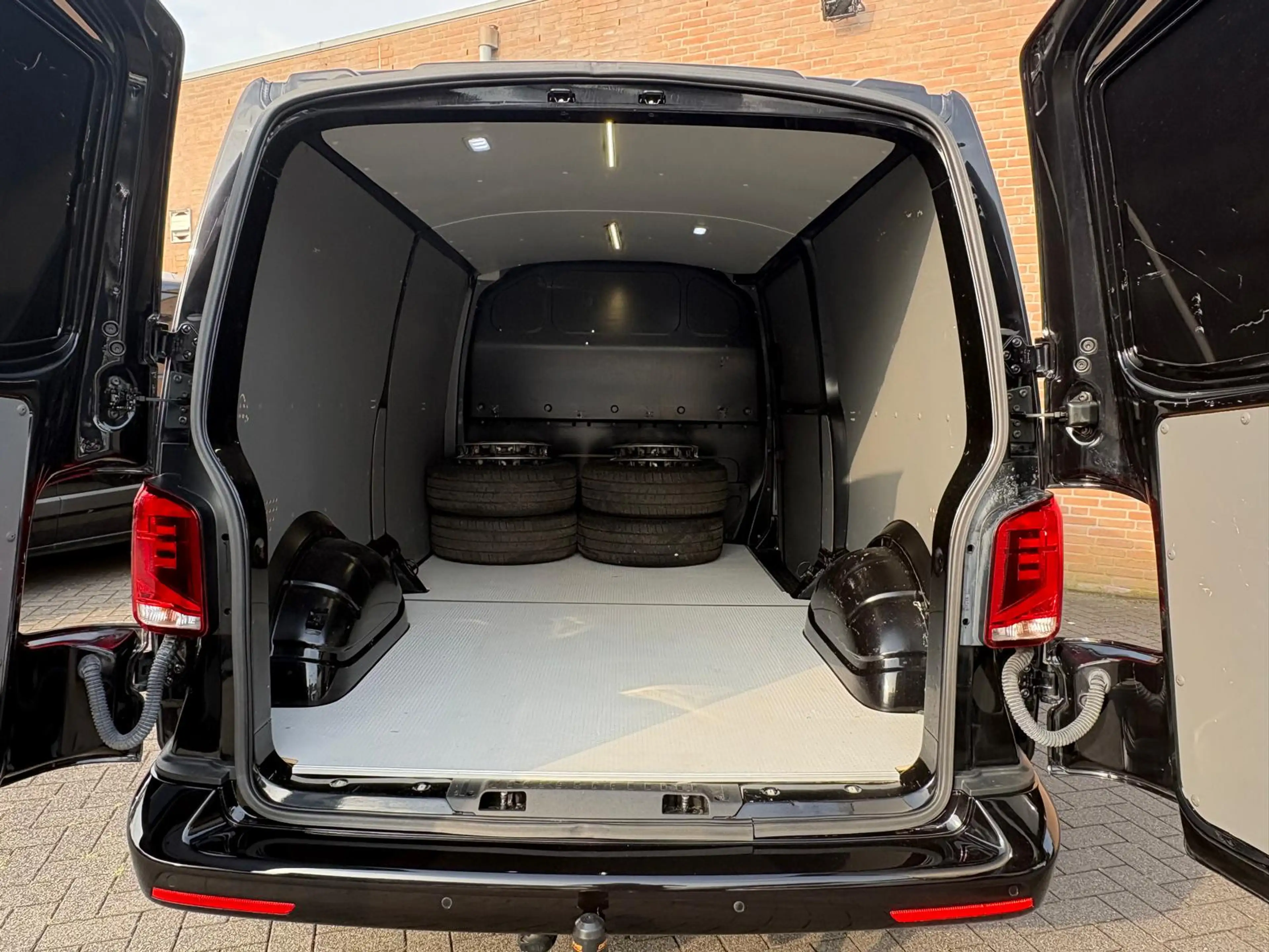 Volkswagen Transporter 2.0TDI 150PK Lang / Carplay / Standkachel / Euro6 — photo 3