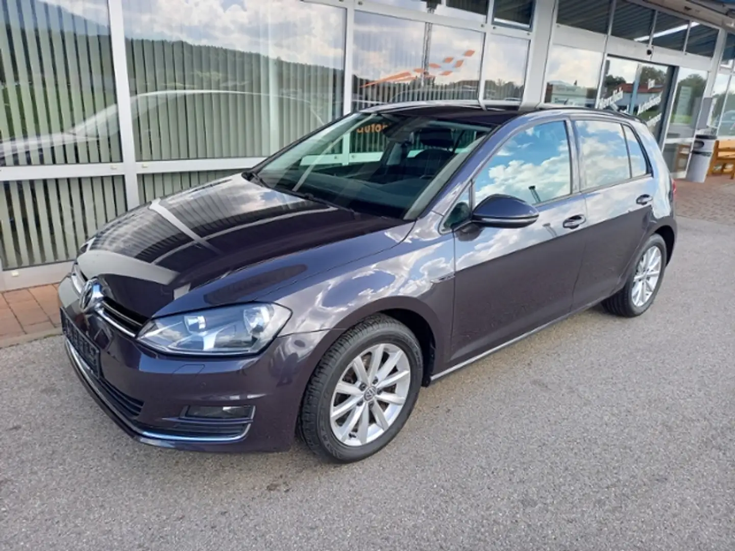 Volkswagen Golf VII Lim. Lounge 4Motion Šedá - 2