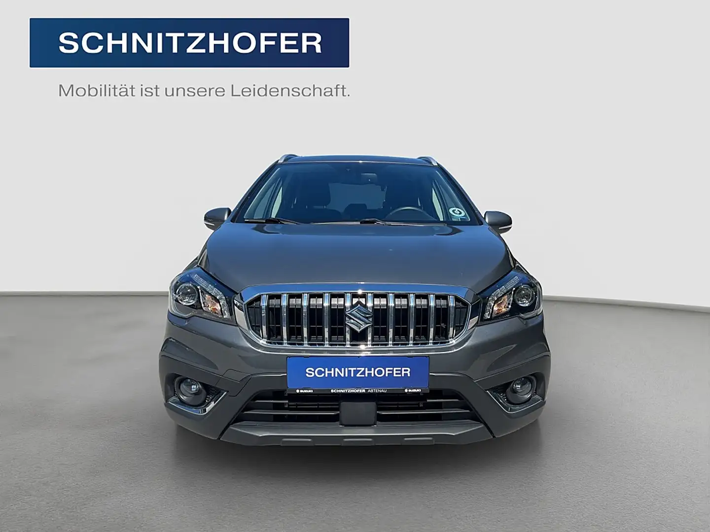 Suzuki SX4 S-Cross 1,0 DITC 4WD shine Grau - 2