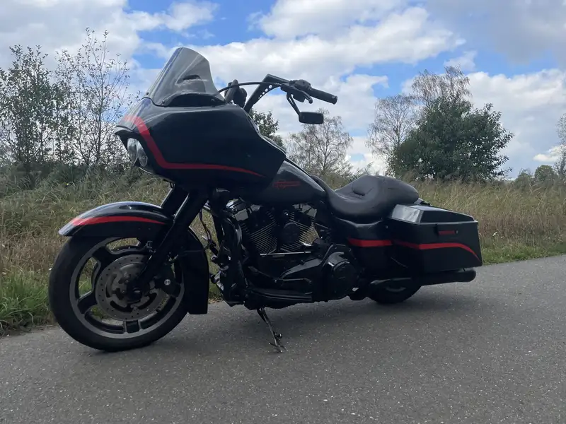 Harley-Davidson Road Glide - foto 3