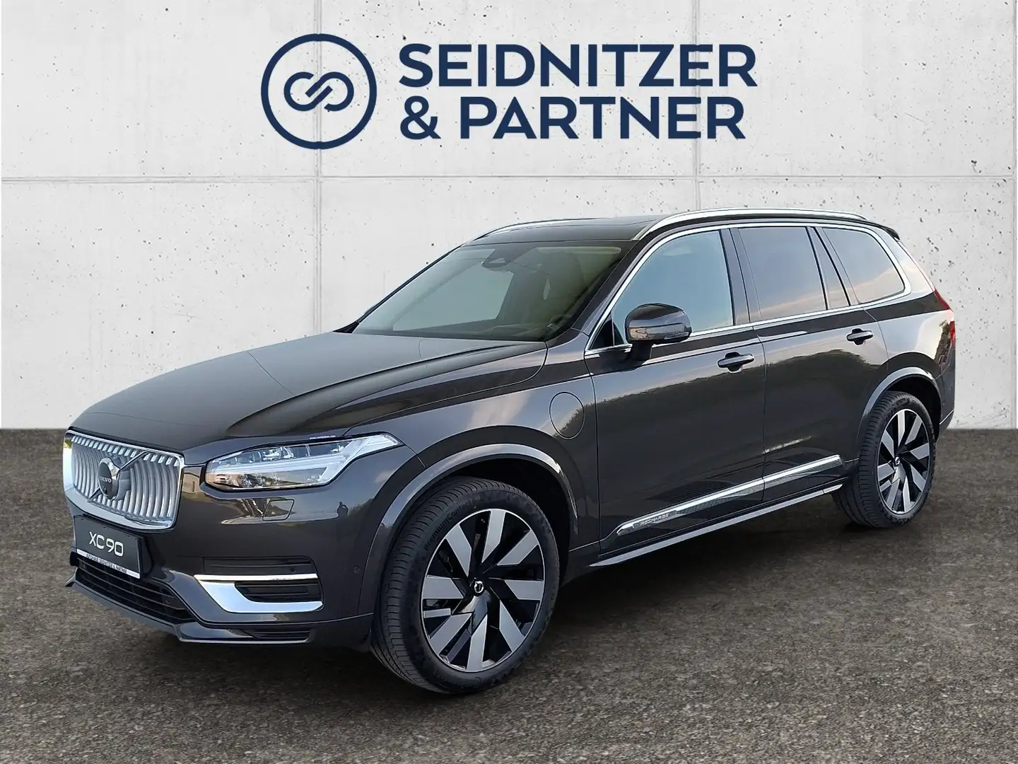 Volvo XC90 T8 Ultra Bright Plug-In Hybrid eAWD Grau - 1