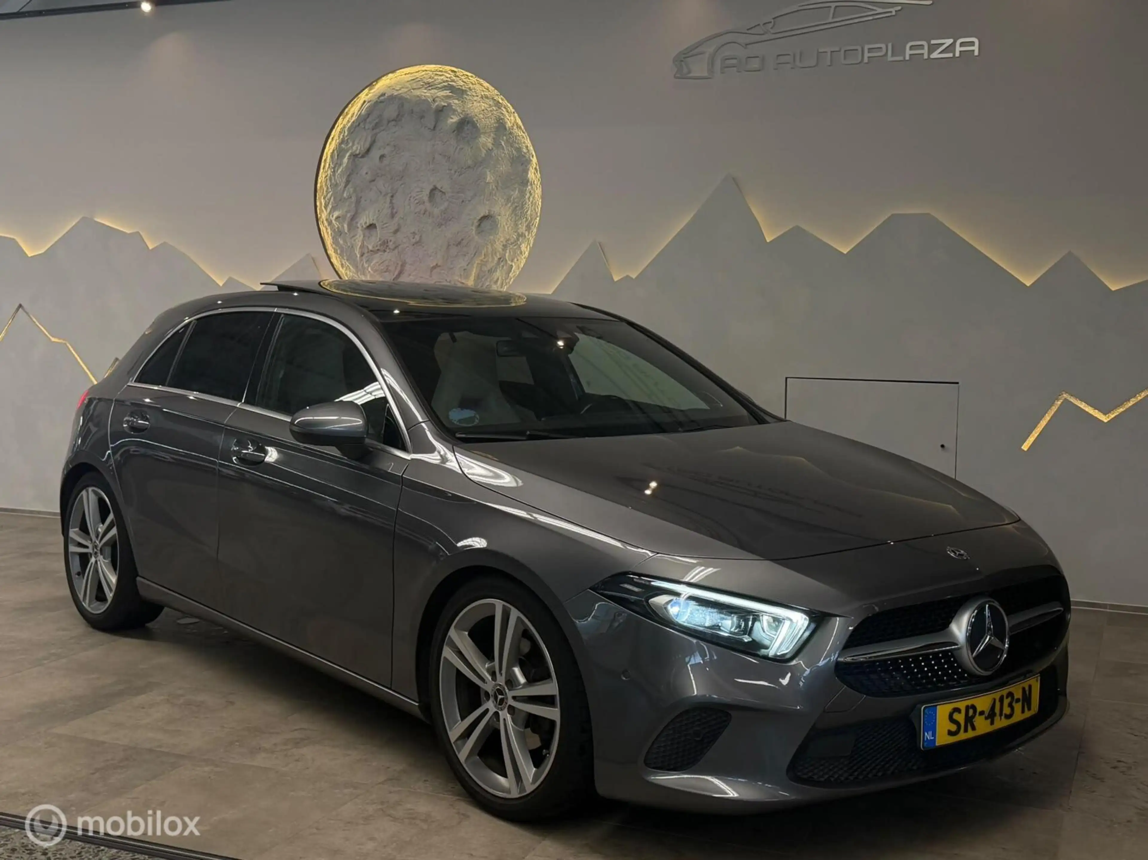 Mercedes-Benz A 200 Premium Panorama/Burmester/HUD/Memory — photo 5