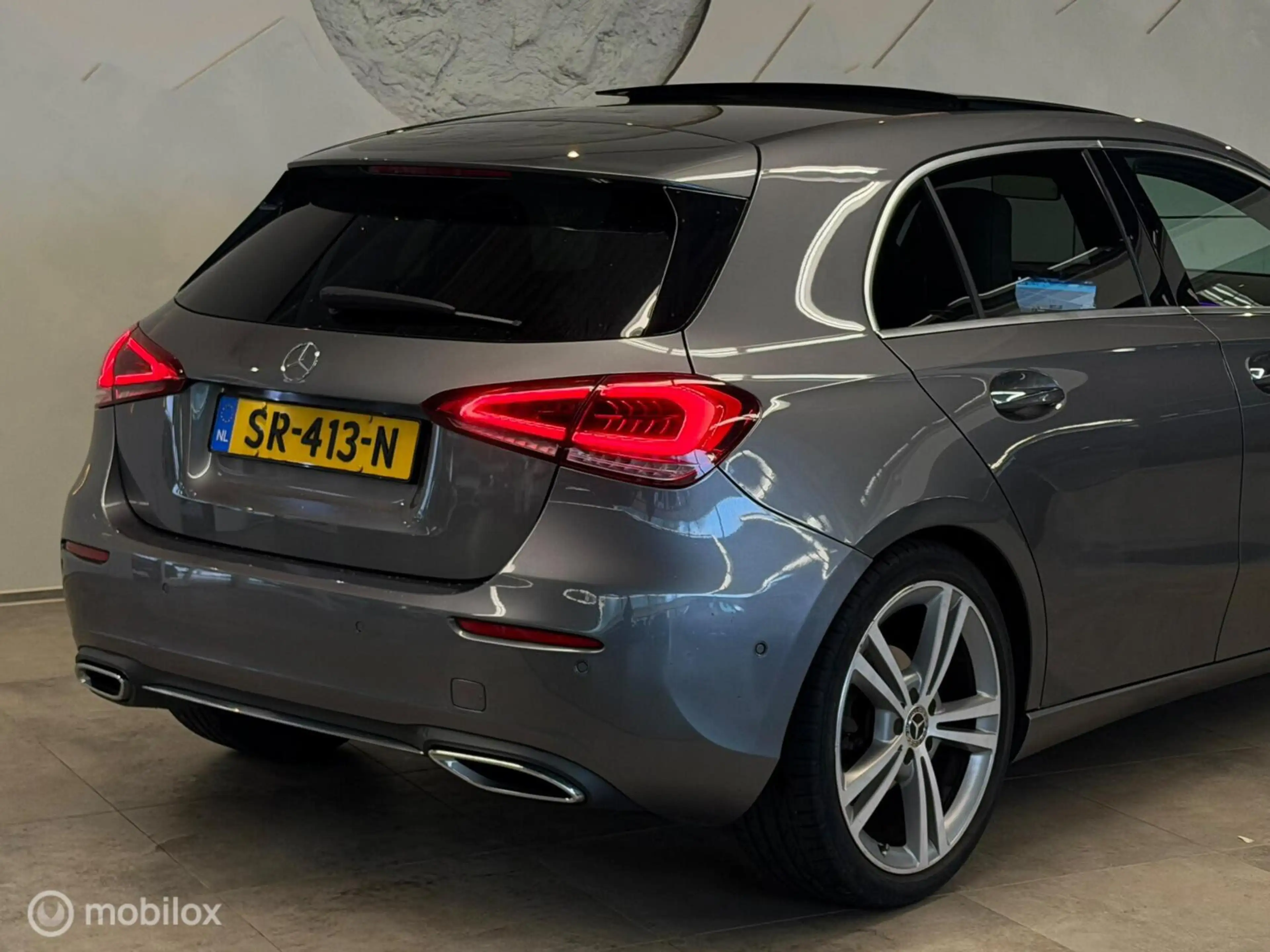 Mercedes-Benz A 200 Premium Panorama/Burmester/HUD/Memory — photo 14
