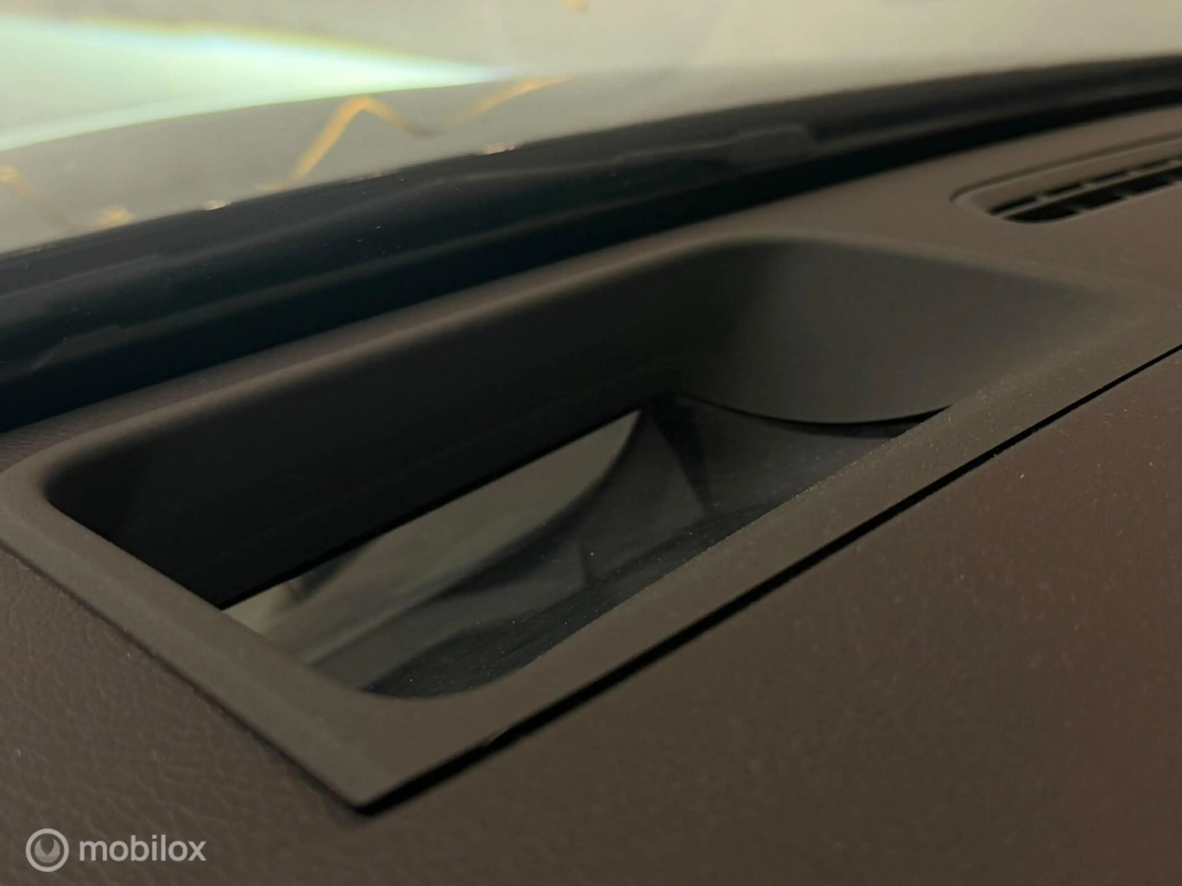 Mercedes-Benz A 200 Premium Panorama/Burmester/HUD/Memory — photo 22