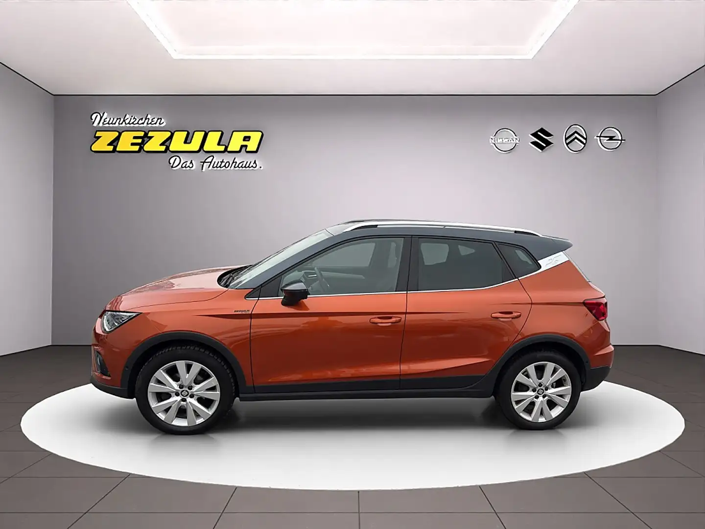 SEAT Arona 1,0 Eco TGI Xcellence Orange - 2