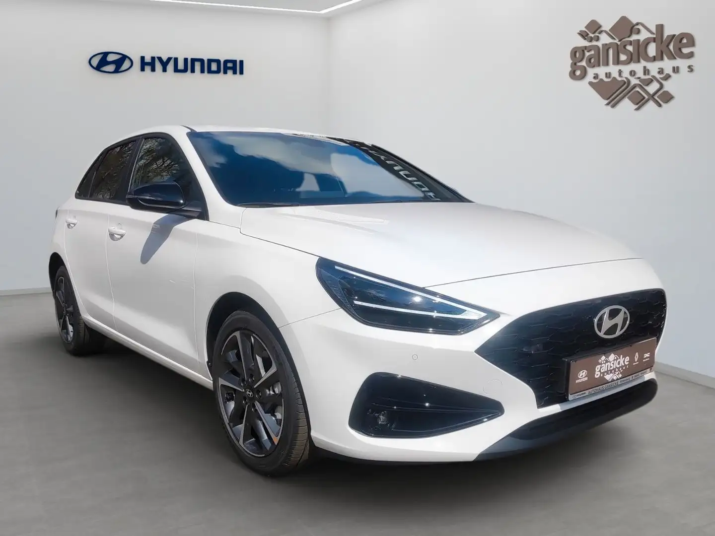 Hyundai i30 1.5 T-GDI 48V-Hybrid Advantage DCT White - 2