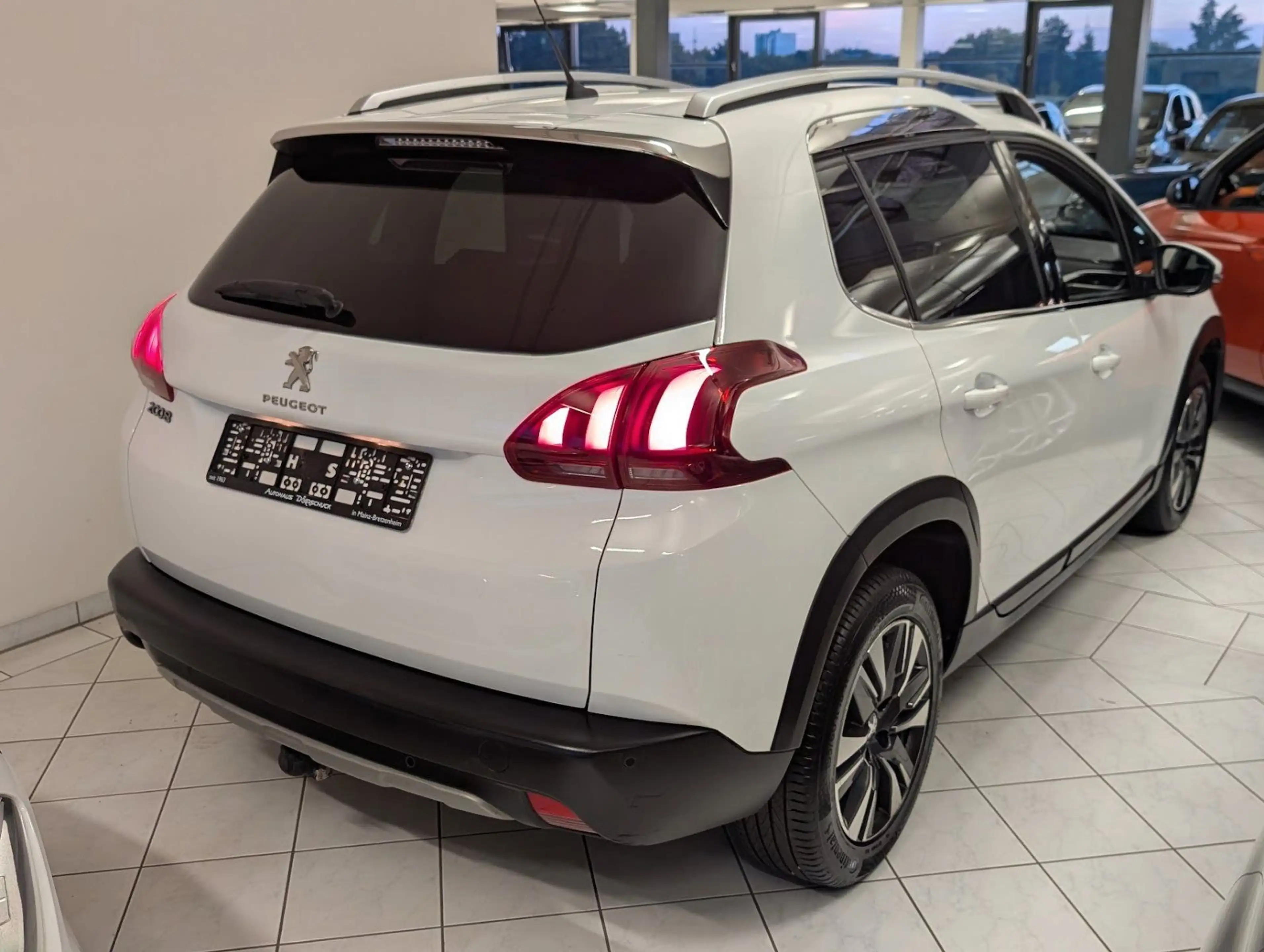 Peugeot 2008 2008 Allure Automatik. NAVI. Klimaauto. PDC — photo 7