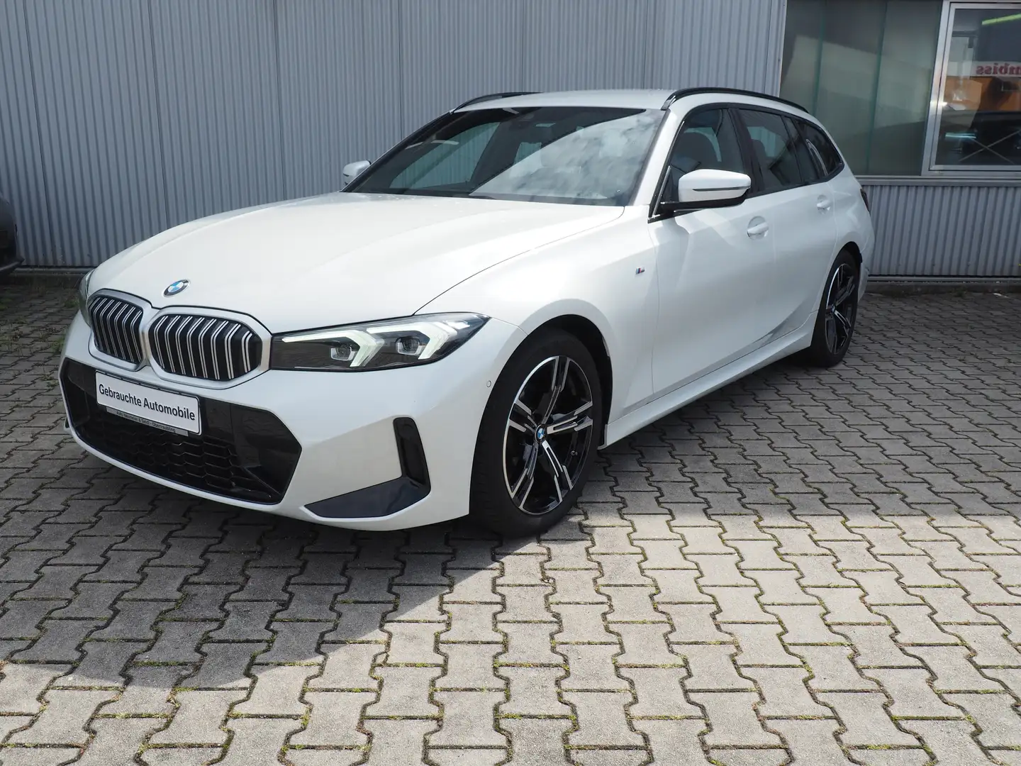 BMW 318 d Touring Aut.*M Sp.*Komf. Zg*Ambiente* Weiß - 2