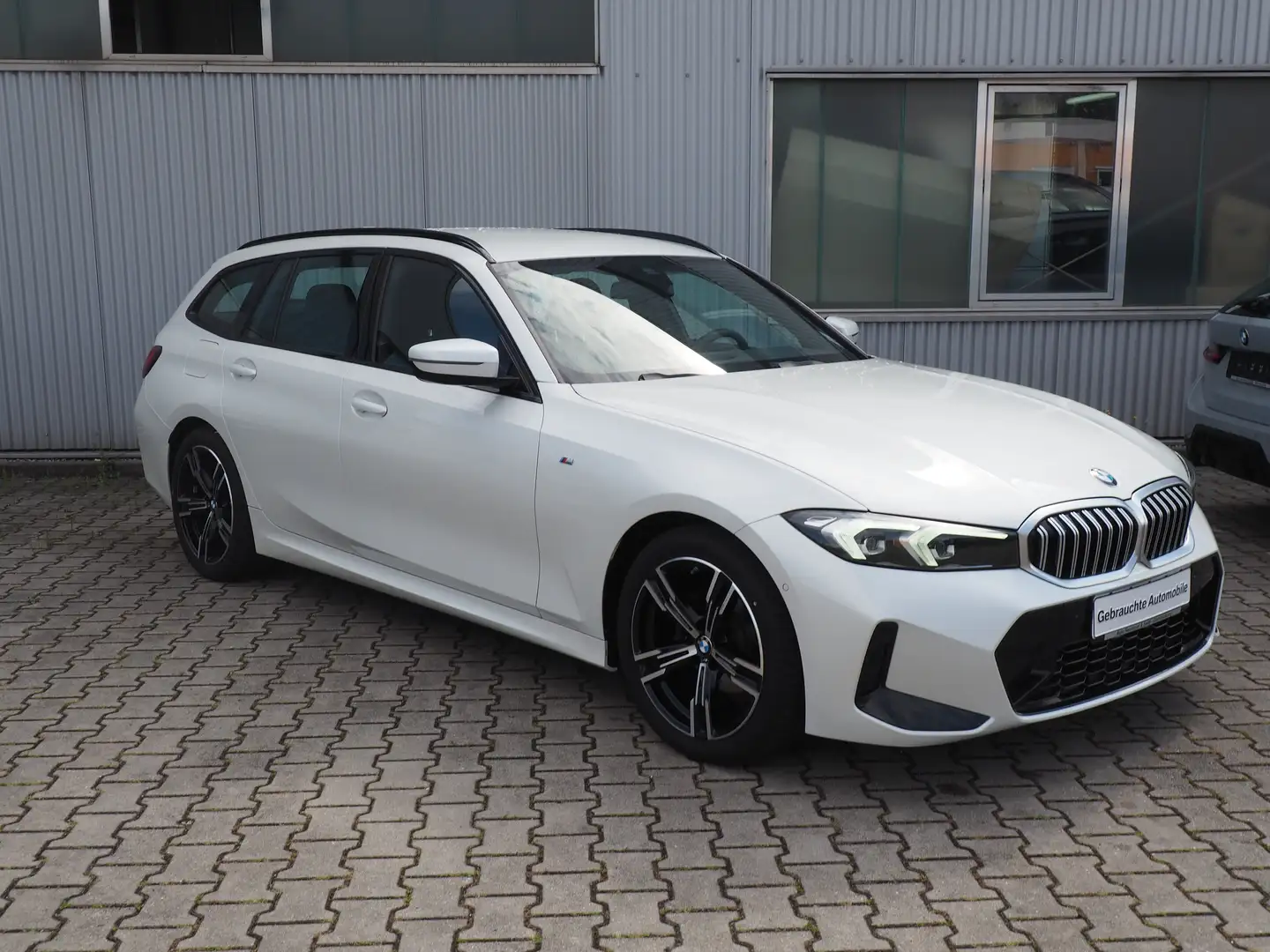 BMW 318 d Touring Aut.*M Sp.*Komf. Zg*Ambiente* Weiß - 1