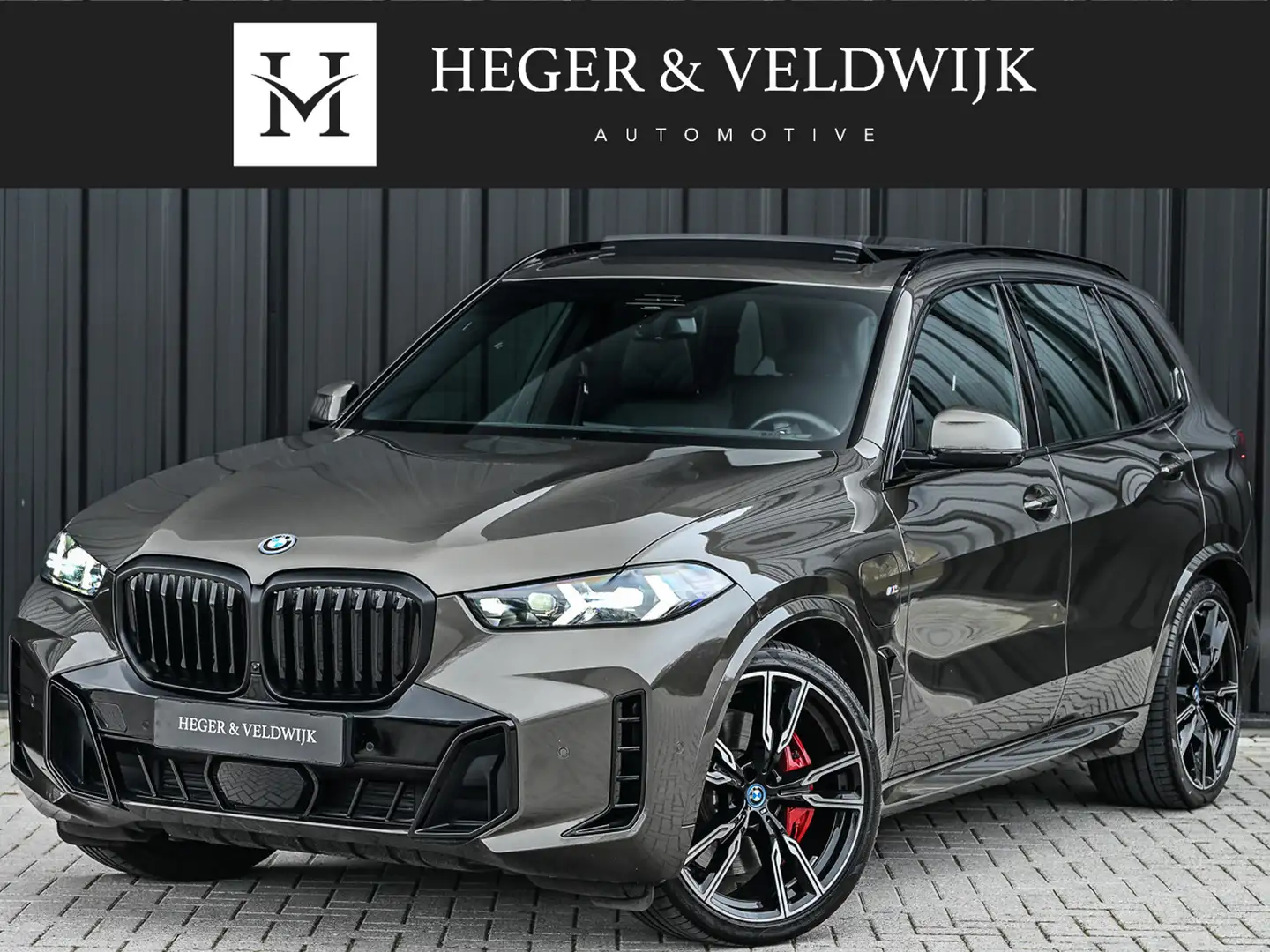 BMW X5 xDRIVE 50e | M-SPORT PRO | SKY LOUNGE | ICONIC GLO Grigio - 1