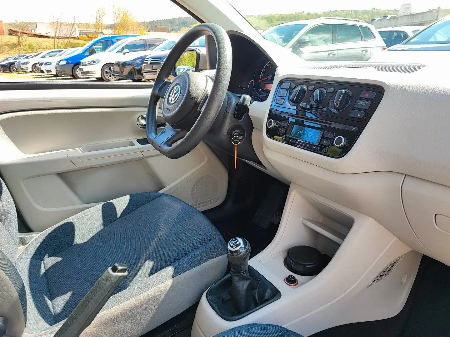 Volkswagen up! move*Cool & Sound Paket*AUX-in*HU+AU NEU* Silber - 2