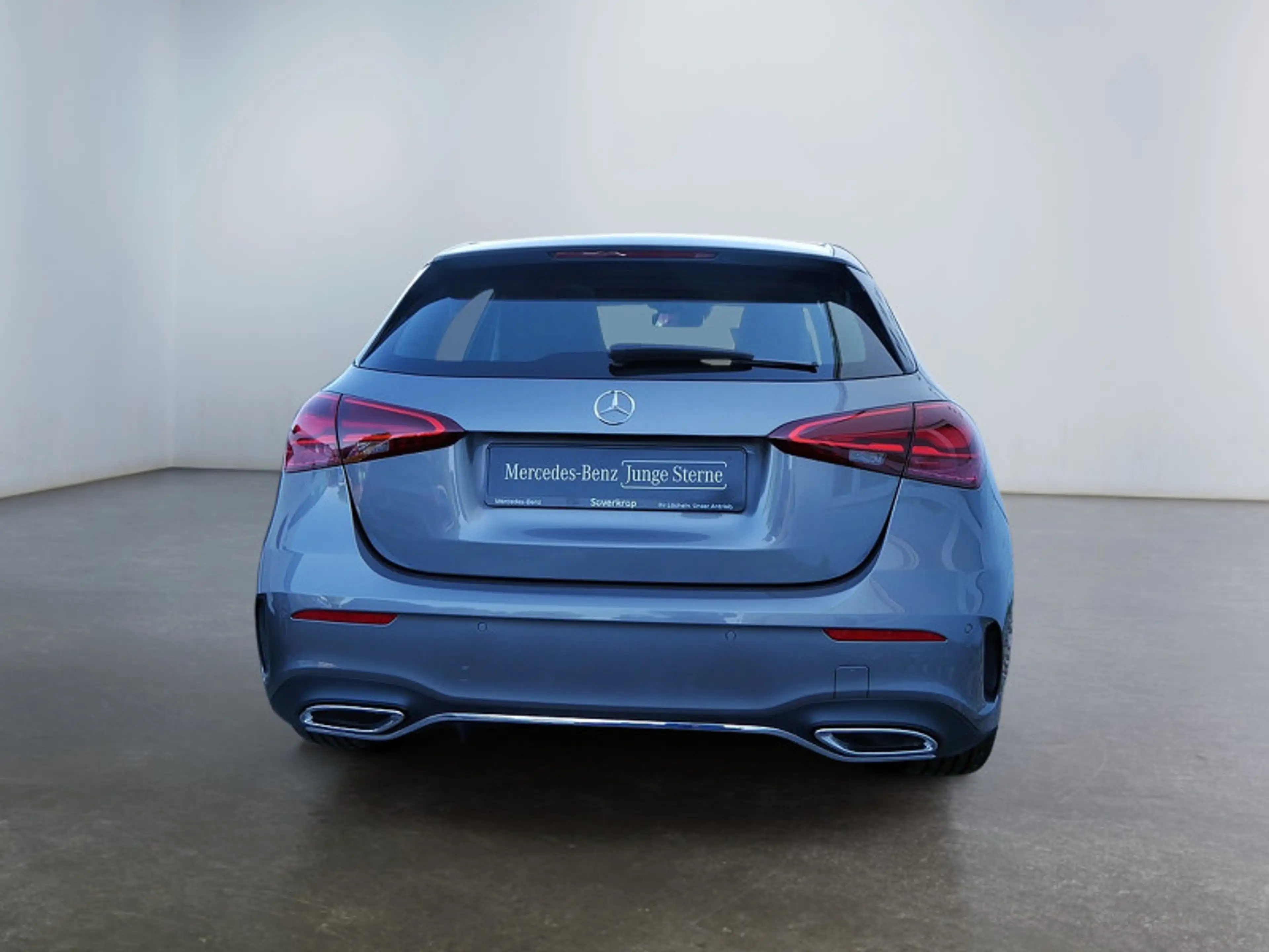 Mercedes-Benz A 220 d , AMG MULTI AHK DISTR KAMERA PANO SPUR — photo 4