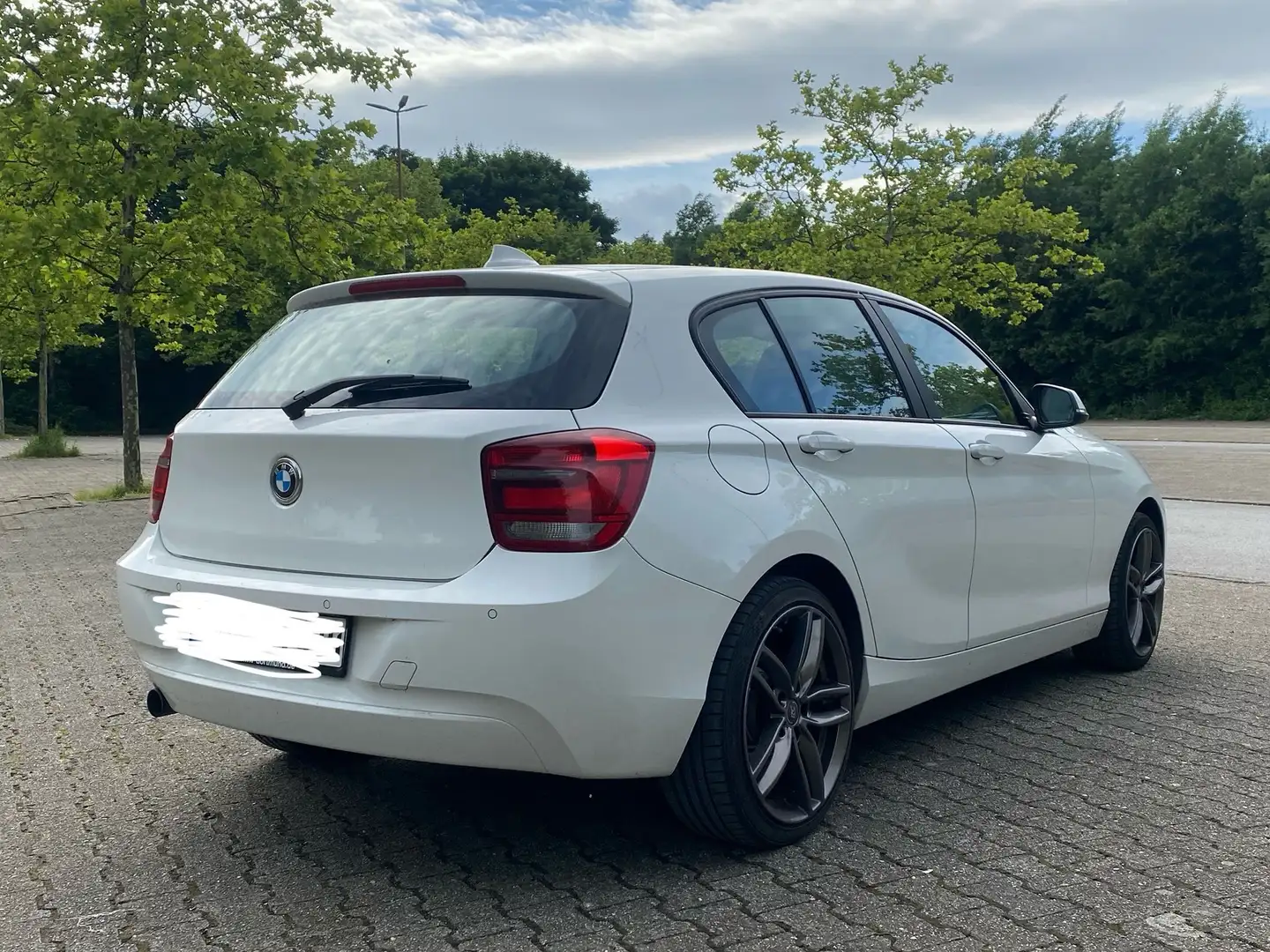 BMW 114 114i Urban Line Weiß - 2