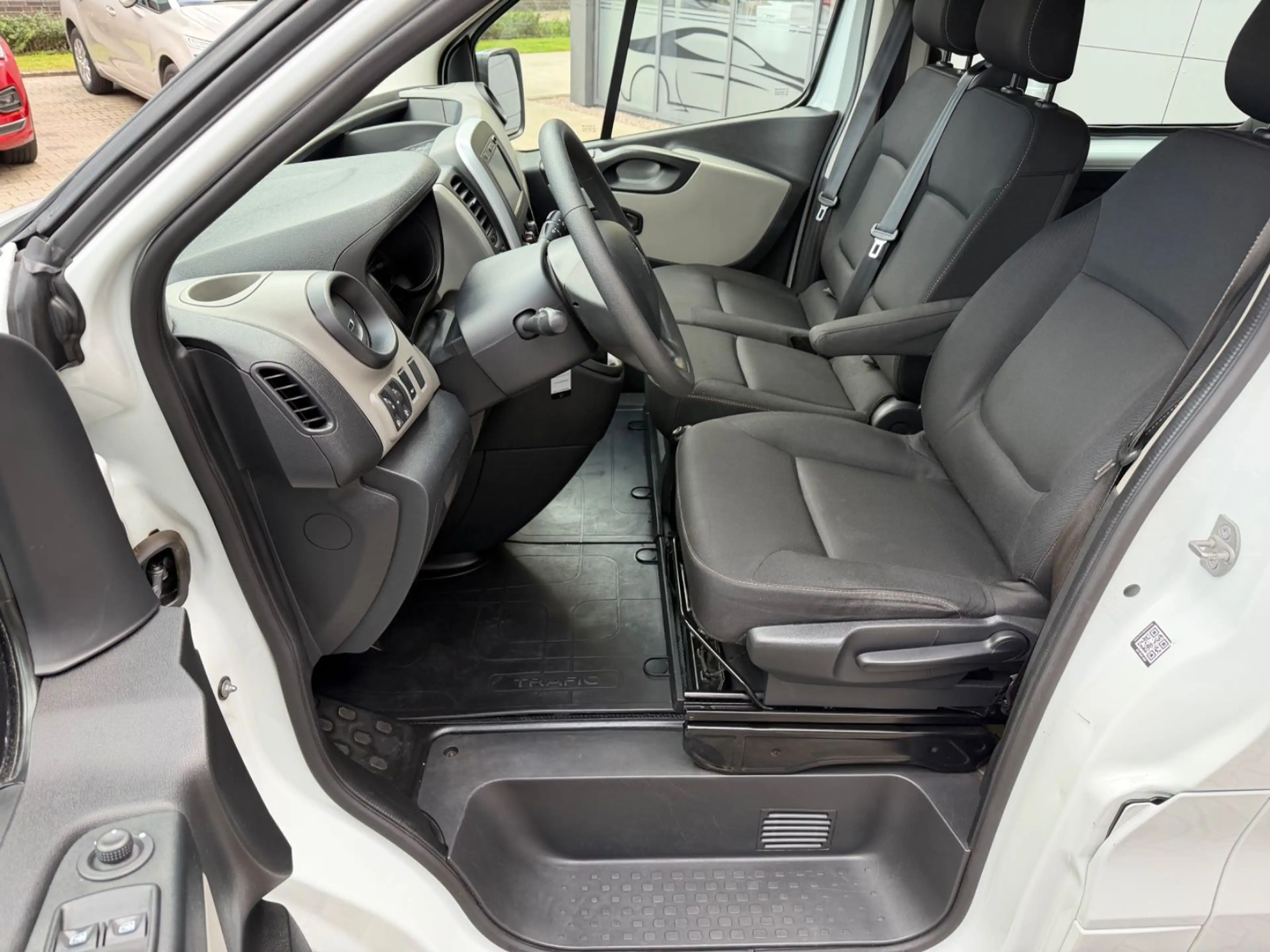 Renault Trafic Combi L2H1/KAMERA/NAVI/TOUCH/KLIMA/9 SITZ — photo 12