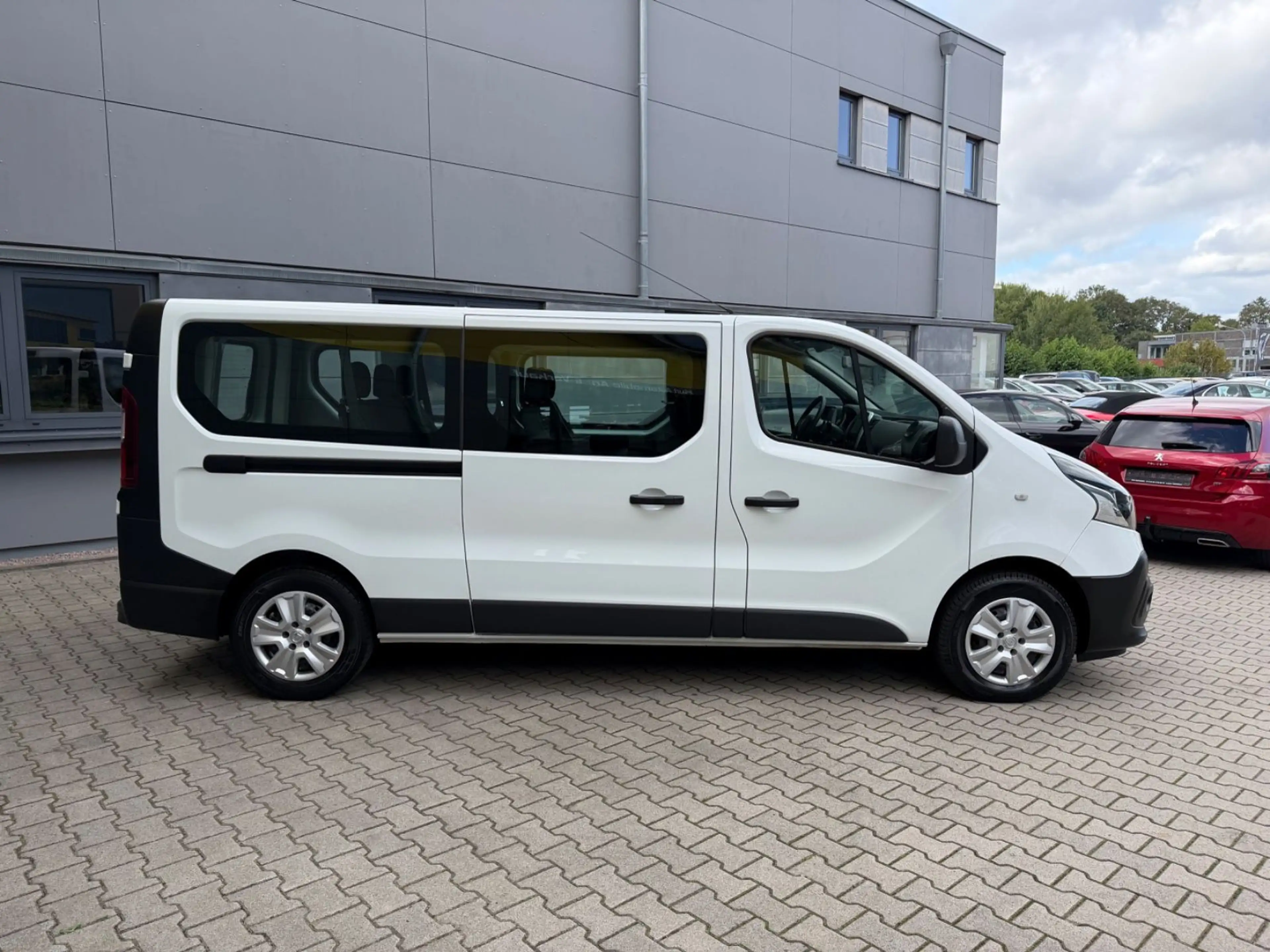 Renault Trafic Combi L2H1/KAMERA/NAVI/TOUCH/KLIMA/9 SITZ — photo 8