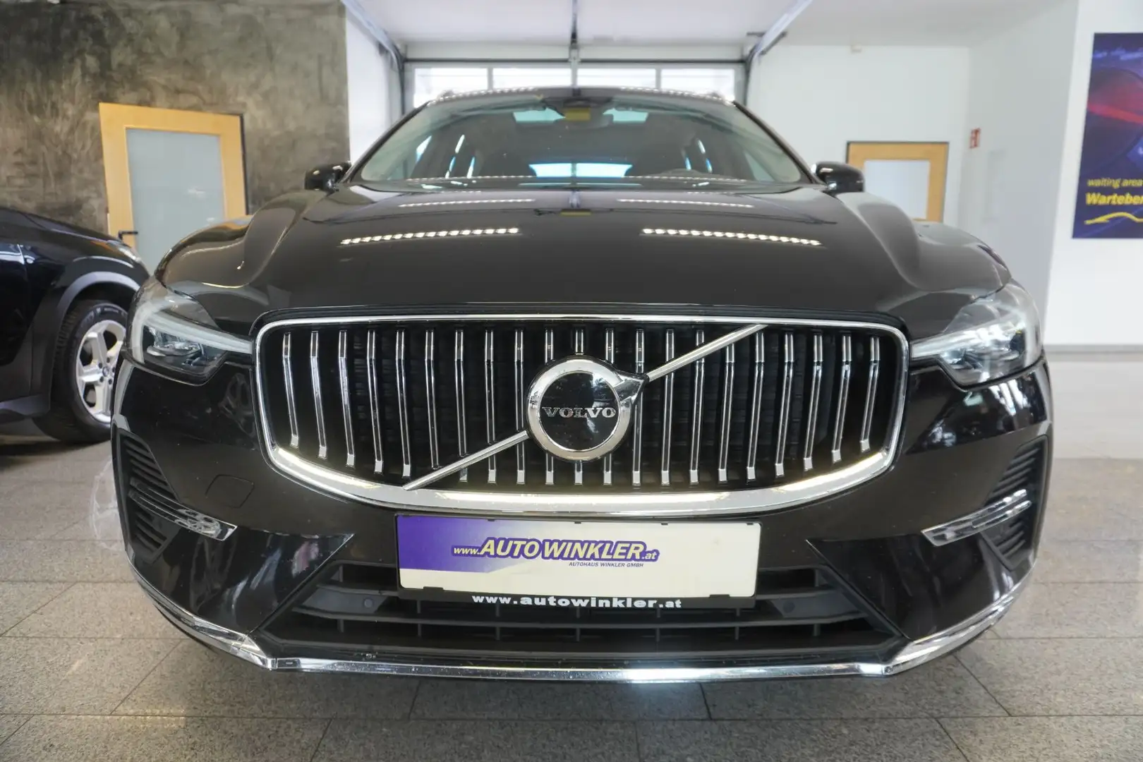 Volvo XC60 T6 Inscription Expression PHEV AWD Aut./Panorama/ Schwarz - 2