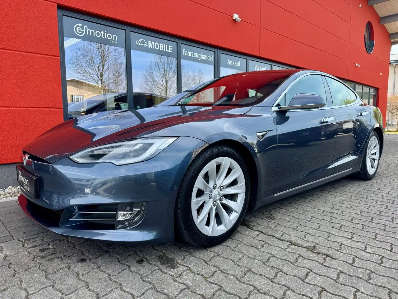 Tesla Model S