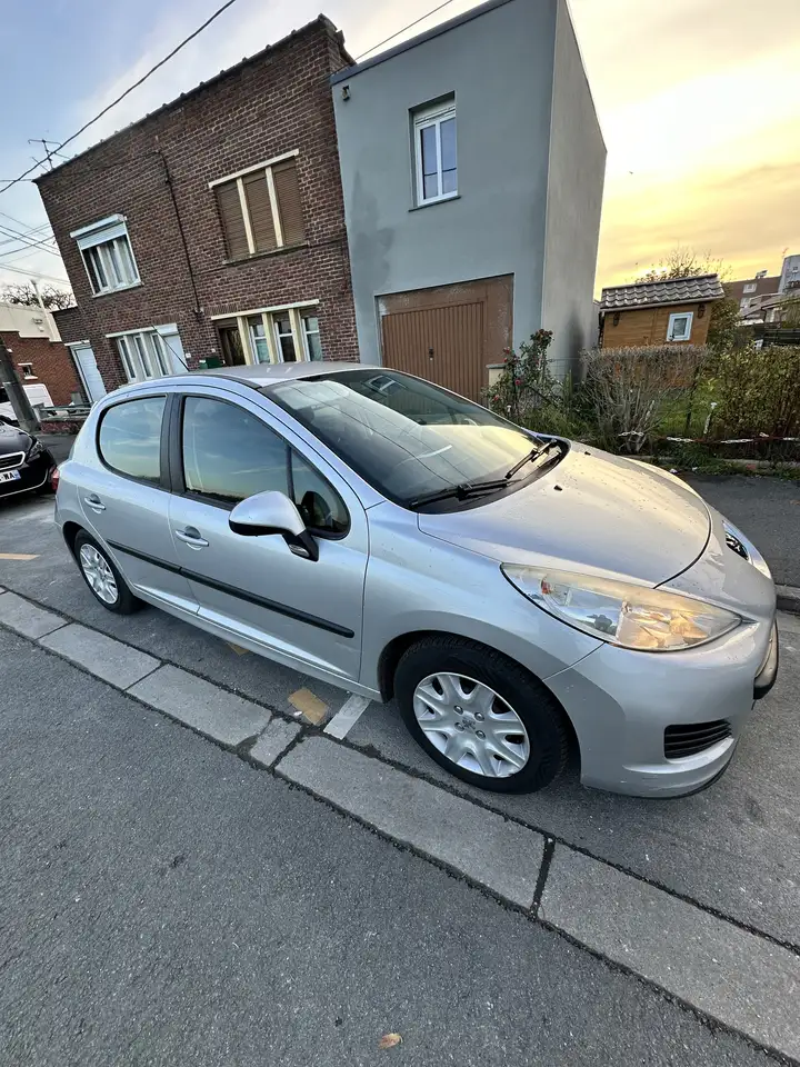 Peugeot 207 1.4 HDi 70ch Urban
