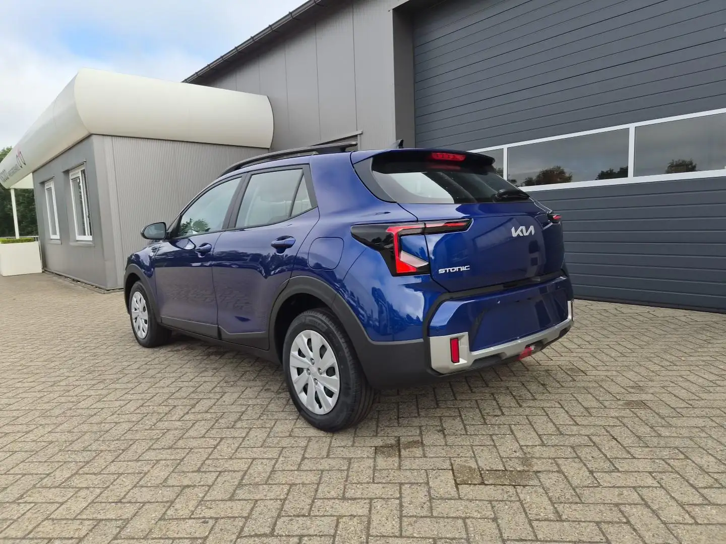Kia Stonic 1.0 T-GDI 100PS Automatik NEUES MODELL Sitzheiz... Blau - 2