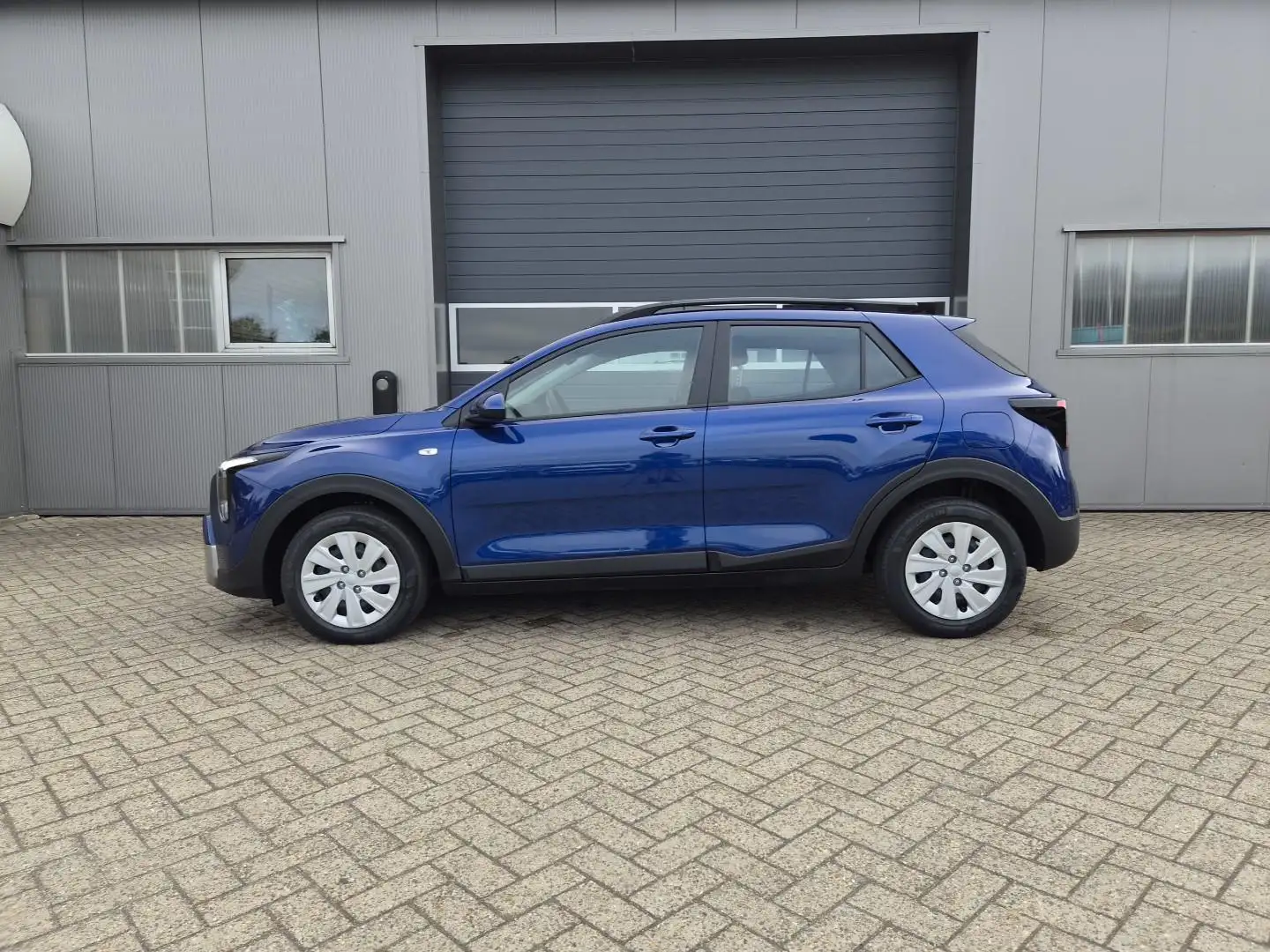 Kia Stonic 1.0 T-GDI 100PS Automatik NEUES MODELL Sitzheiz... Blau - 1