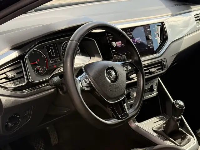 Volkswagen Polo view 12