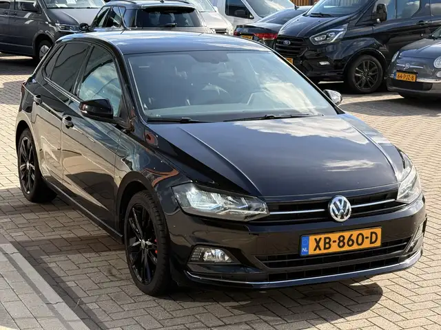 Volkswagen Polo view 8