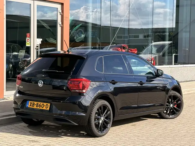 Volkswagen Polo view 10