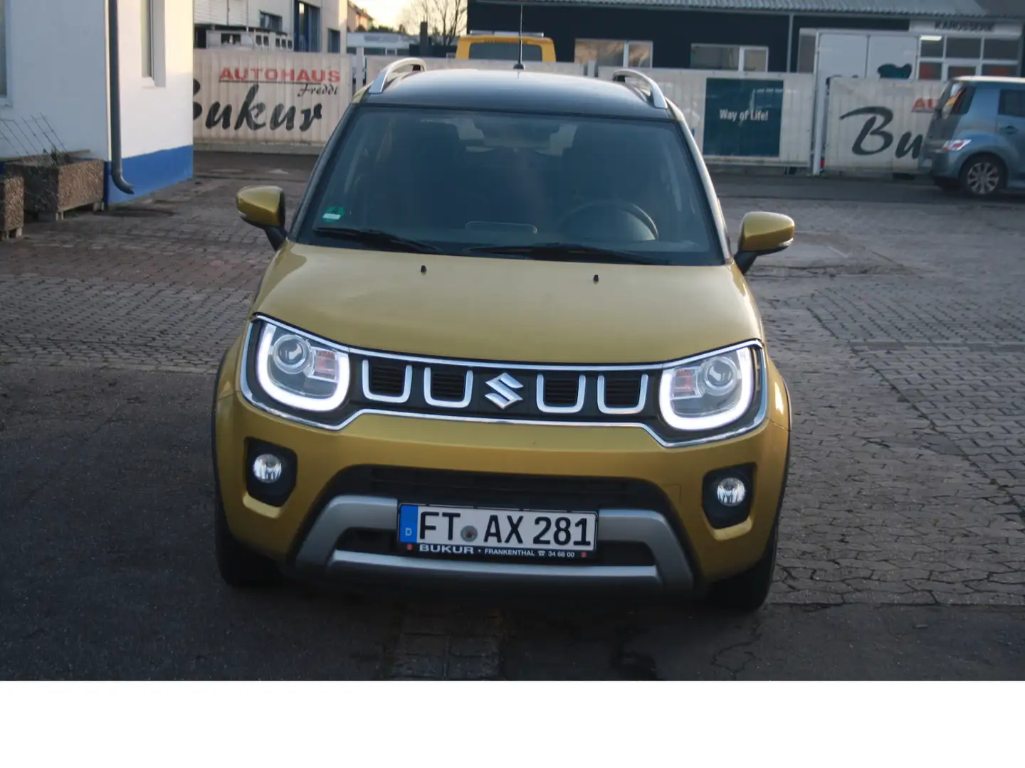 Suzuki Ignis Comfort + HYBRID Gold - 1