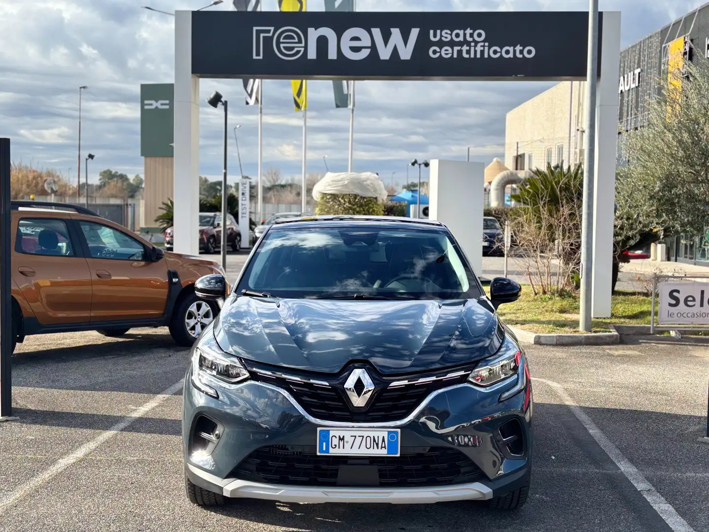 Renault Captur Captur II 2023 1.0 tce Intens Gpl 100cv Grau - 2