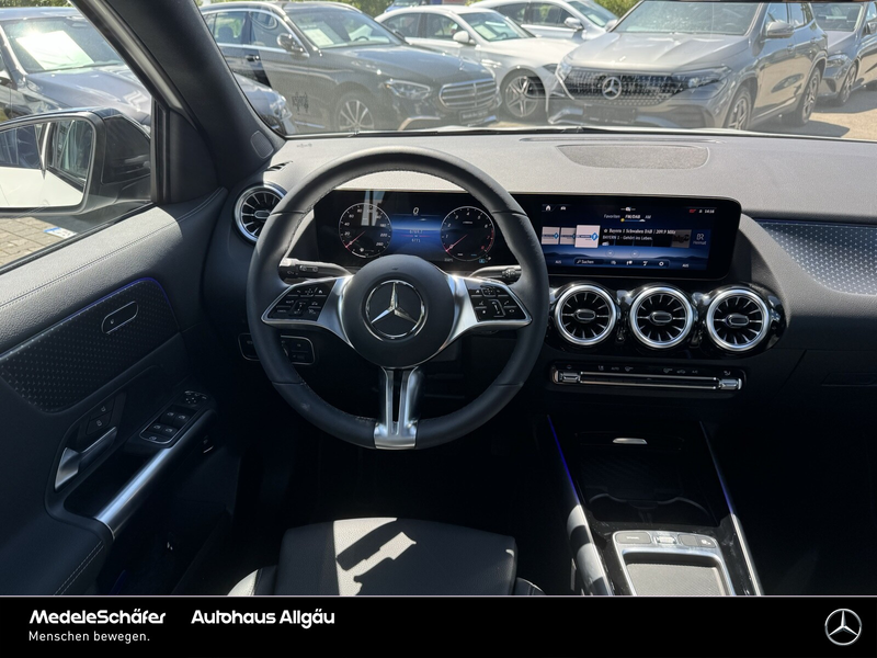 Mercedes-Benz GLA 200 GLA 200 Progressive Night AHK Pano MultiLED Dist — photo 10
